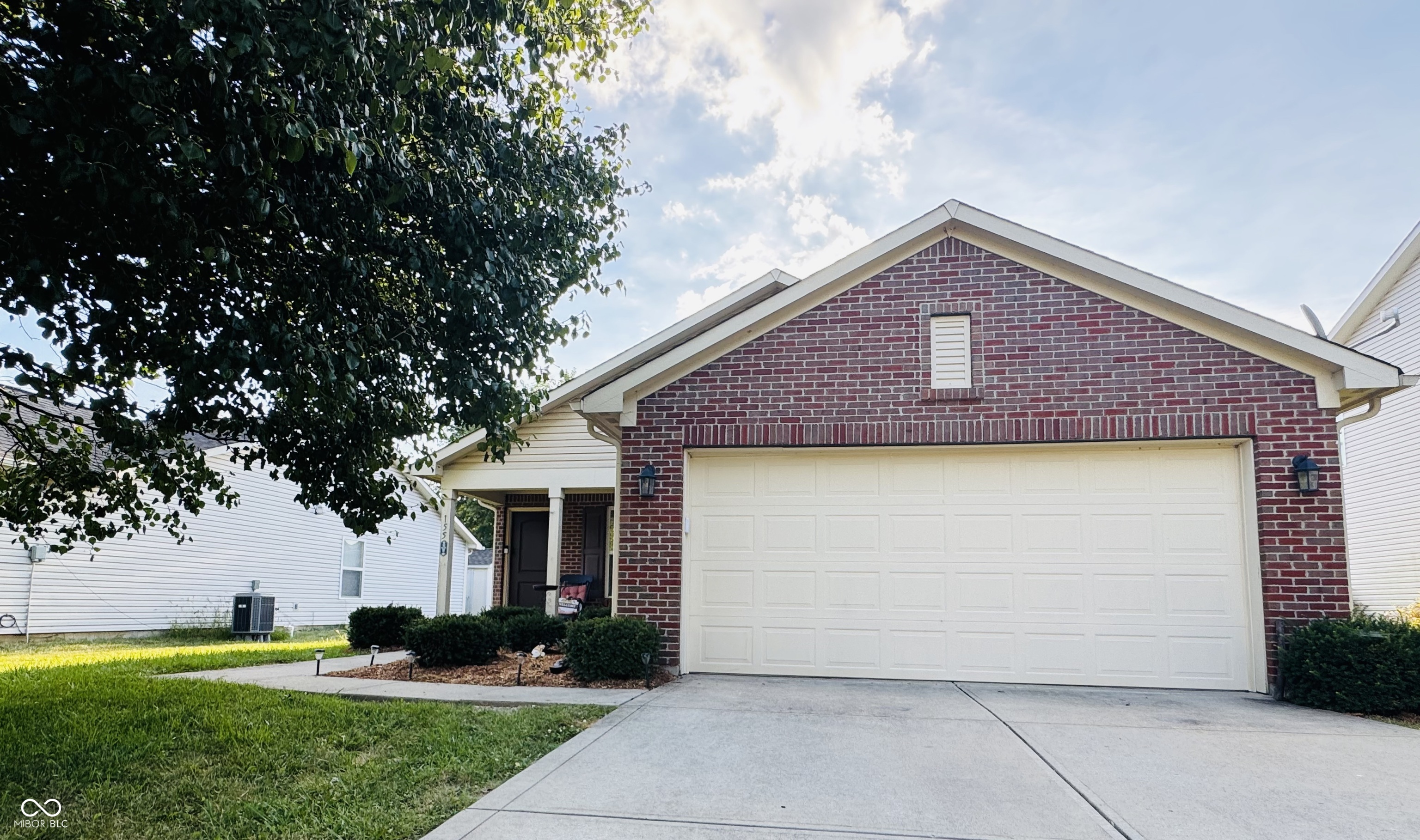 155 Thistlewood Drive Property Photo 1
