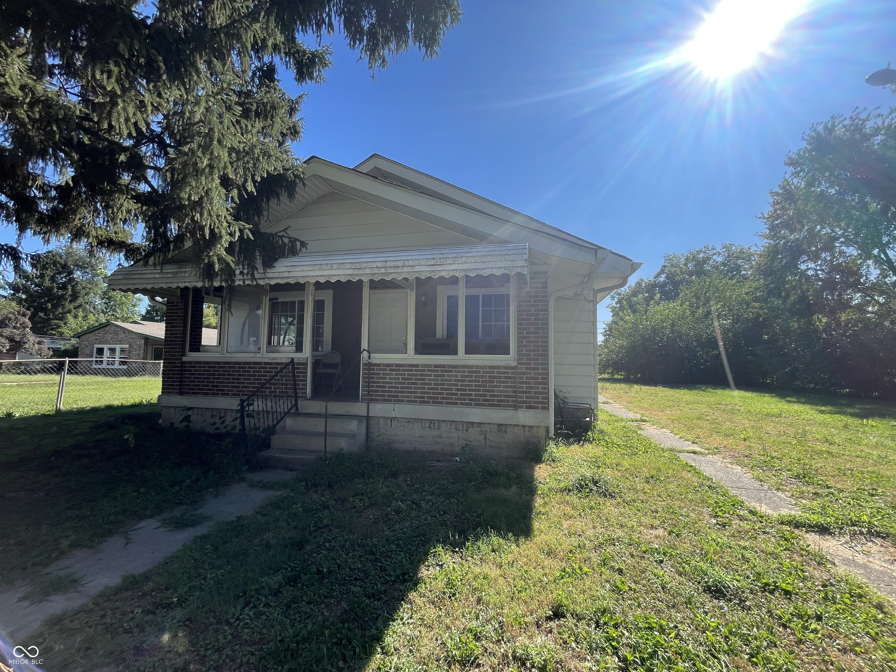 2513 Mars Hill Street Property Photo 1