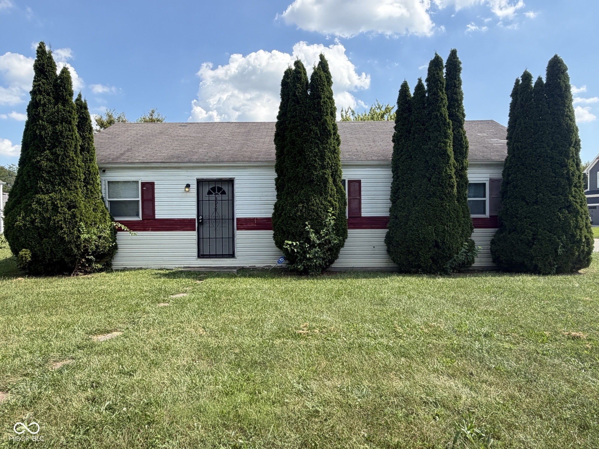 3927 N Wittfield Property Photo 1