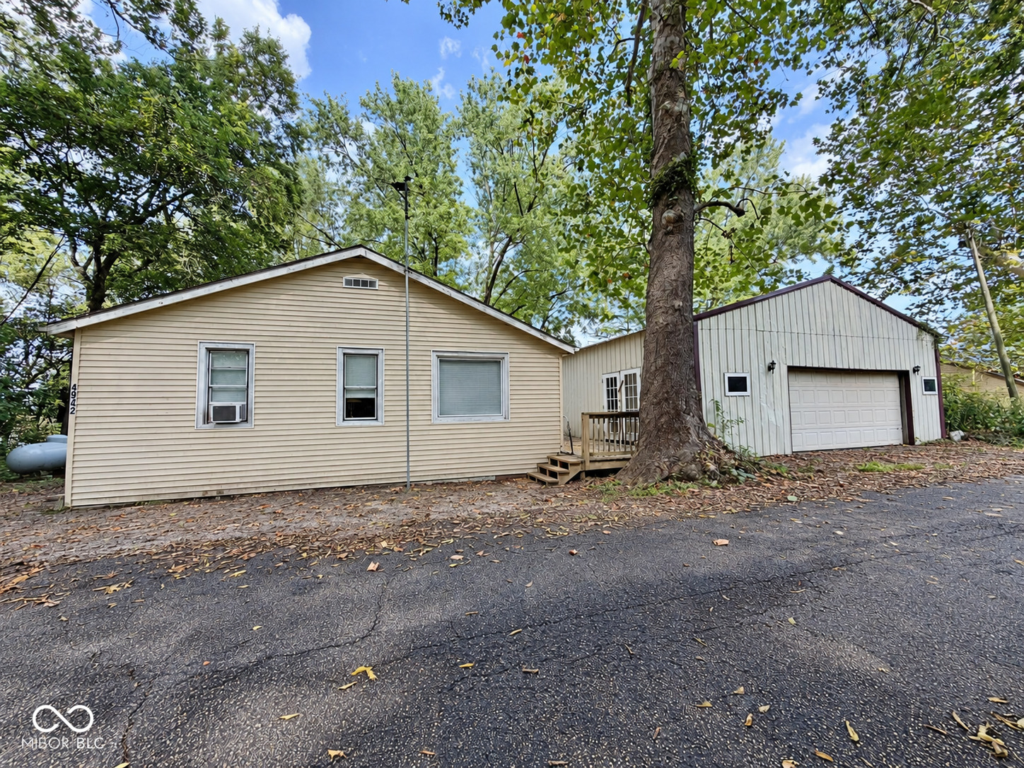 4942 W 1200 Property Photo 1