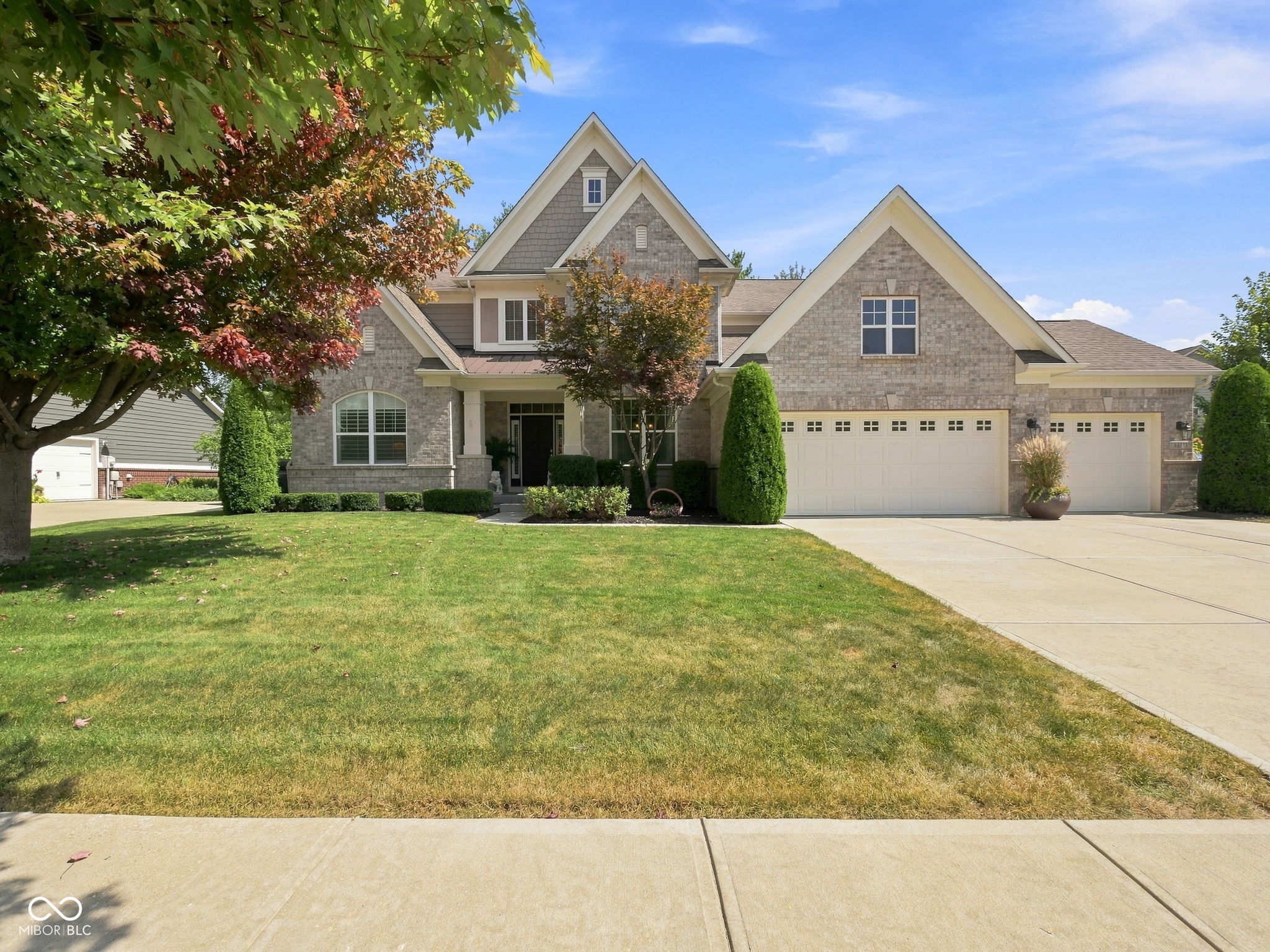 6411 Blackstone Property Photo 1