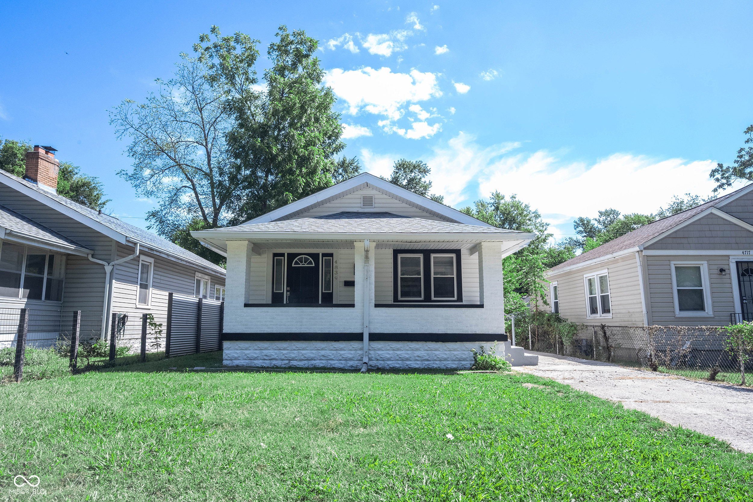 4839 Rosslyn Avenue Property Photo 1