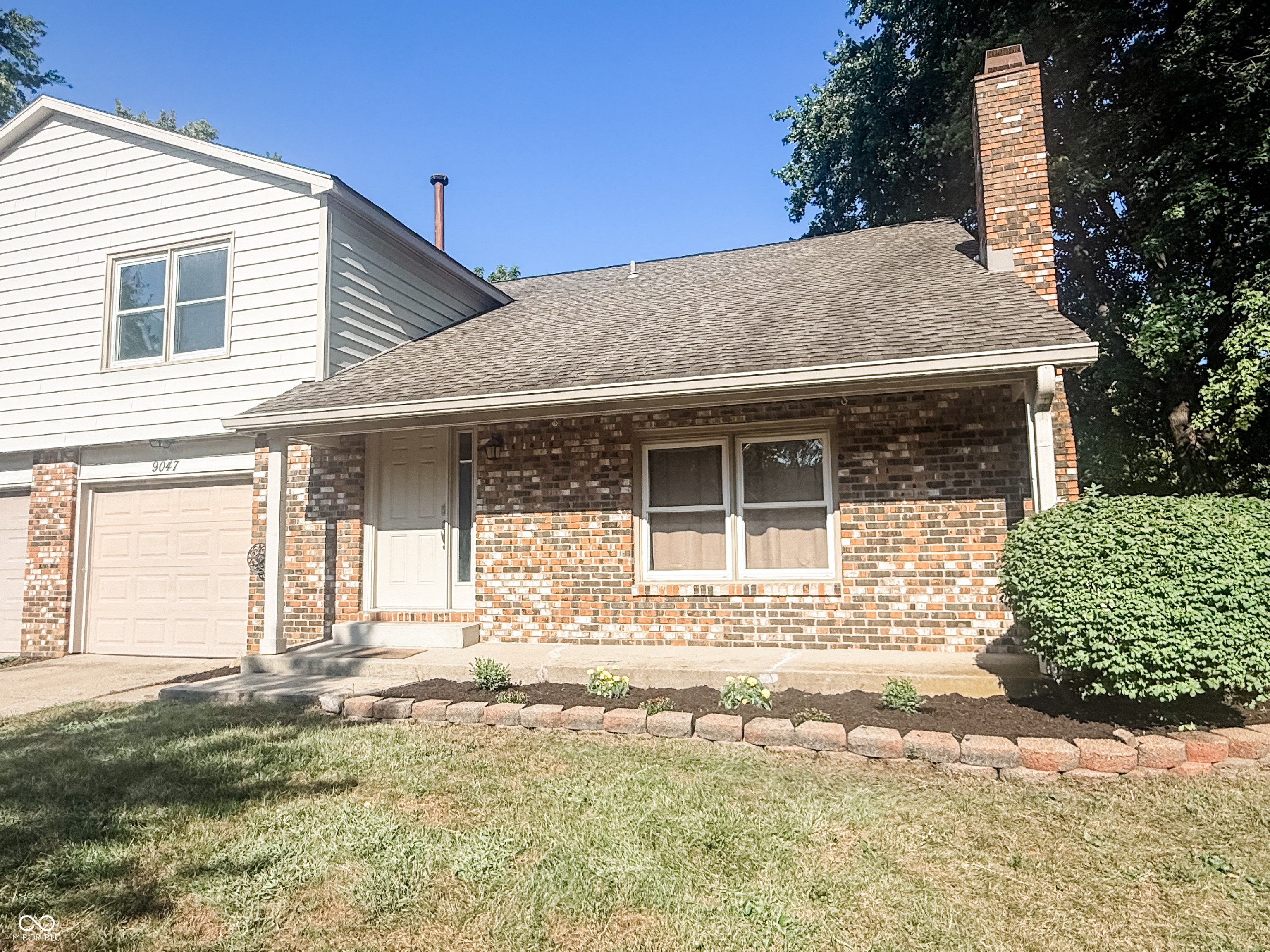 9047 Cornucopia Drive Property Photo 1
