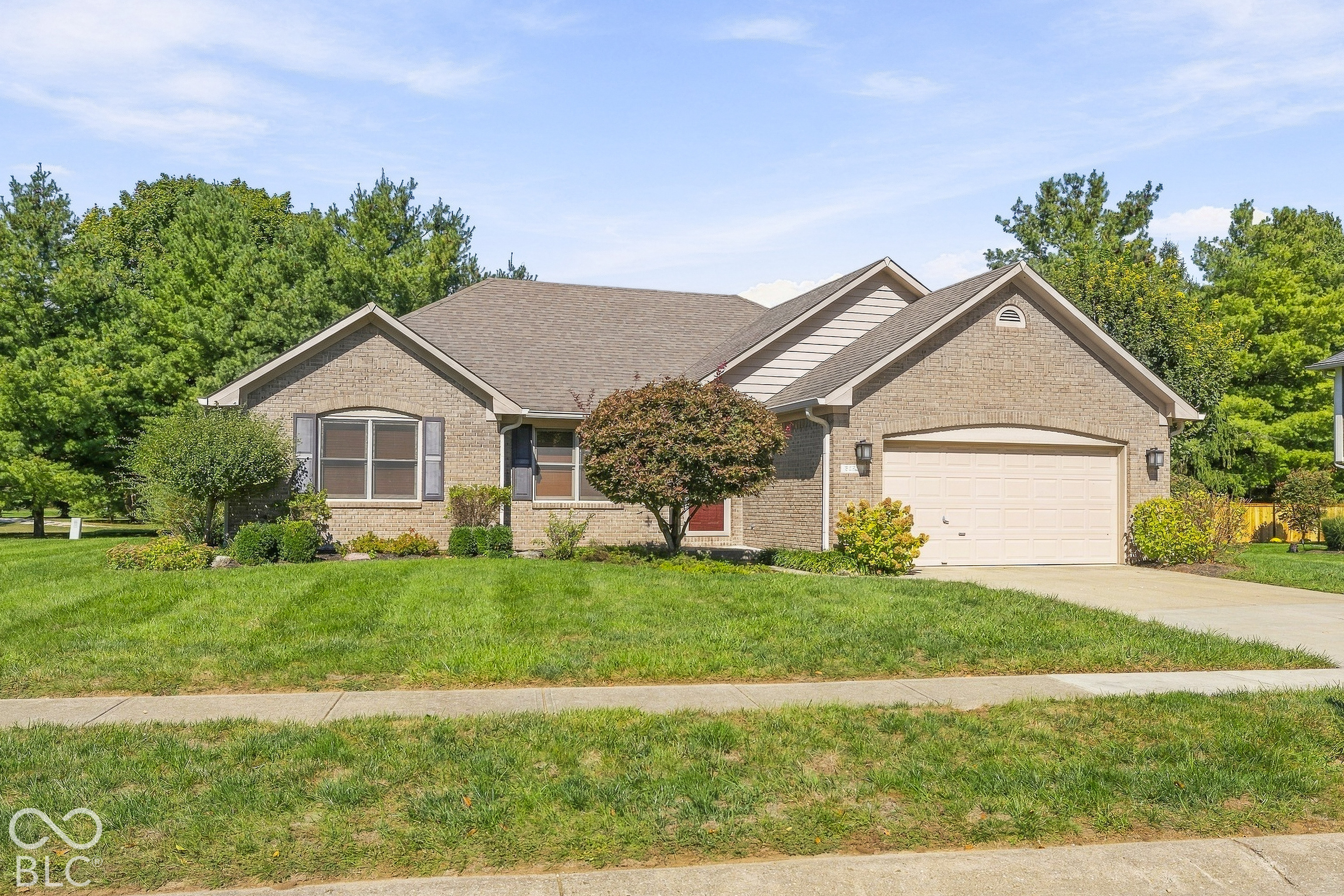 5484 Steven Drive Property Photo 1
