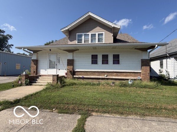 5050 E Washington Street Property Photo 1