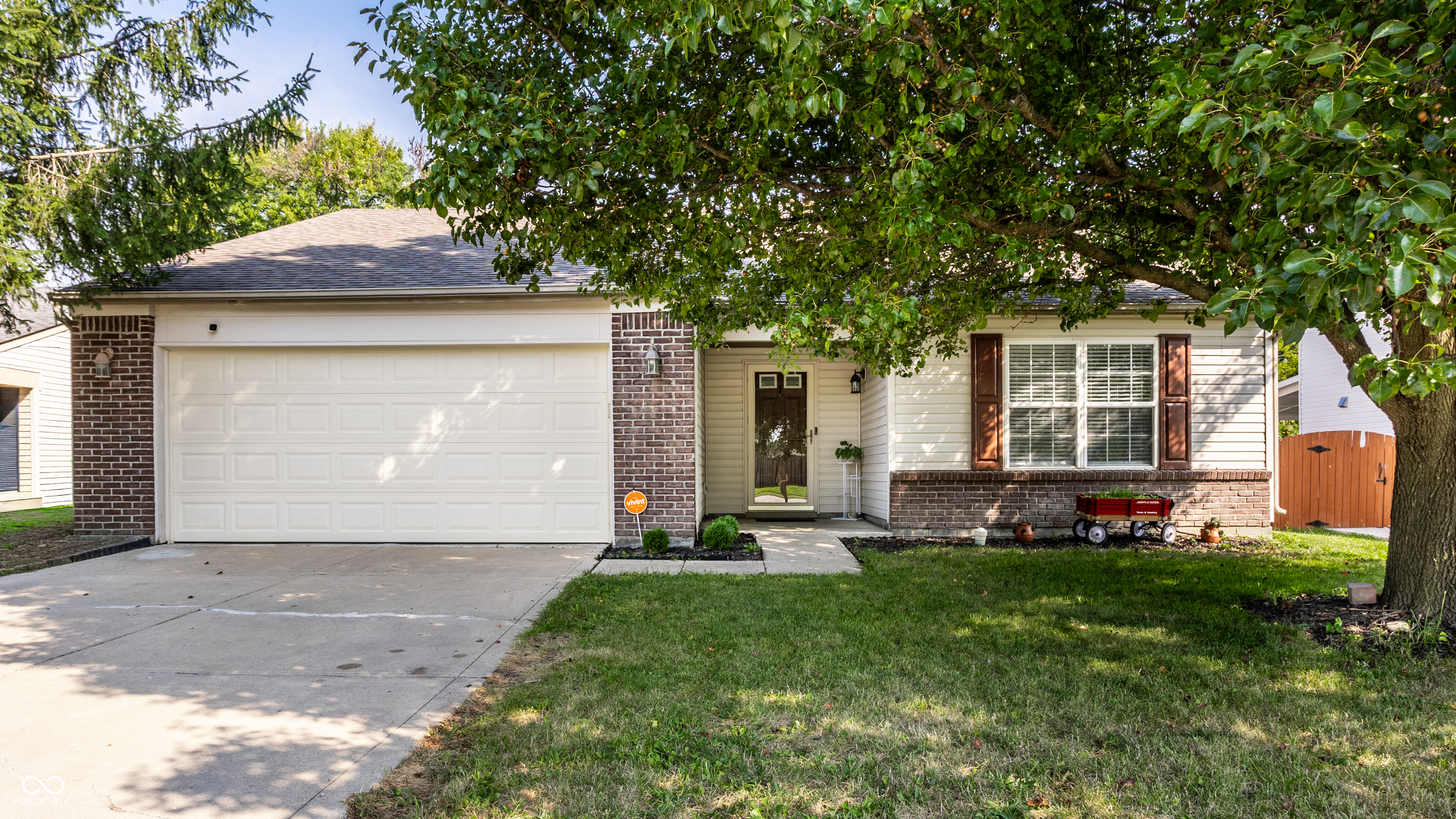 10890 Vanguard Lane Property Photo 1