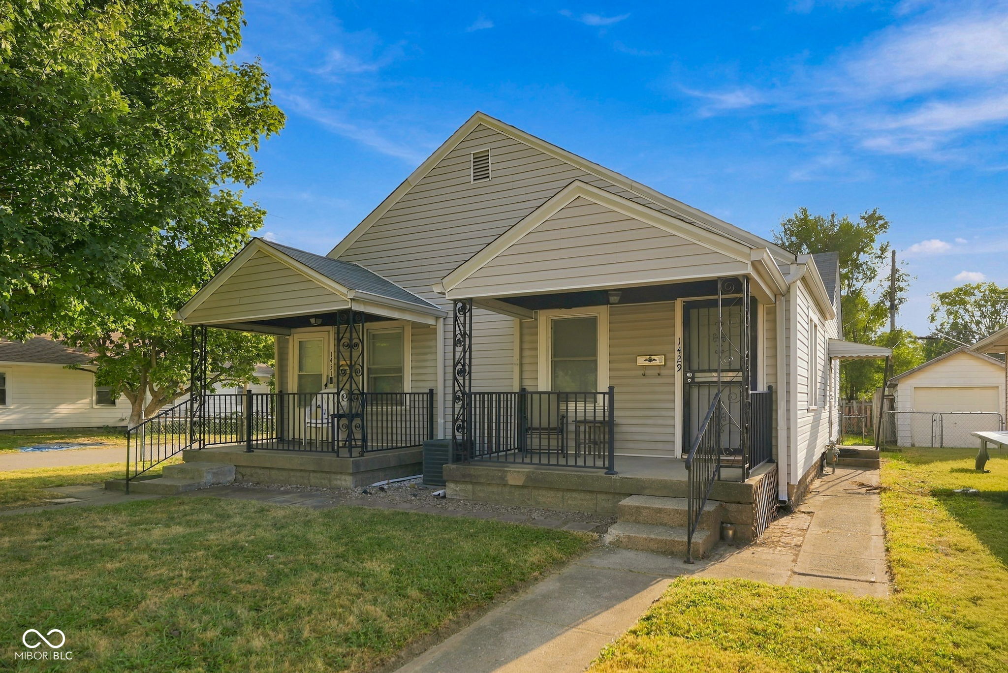 1429 N Denny Street Property Photo 1