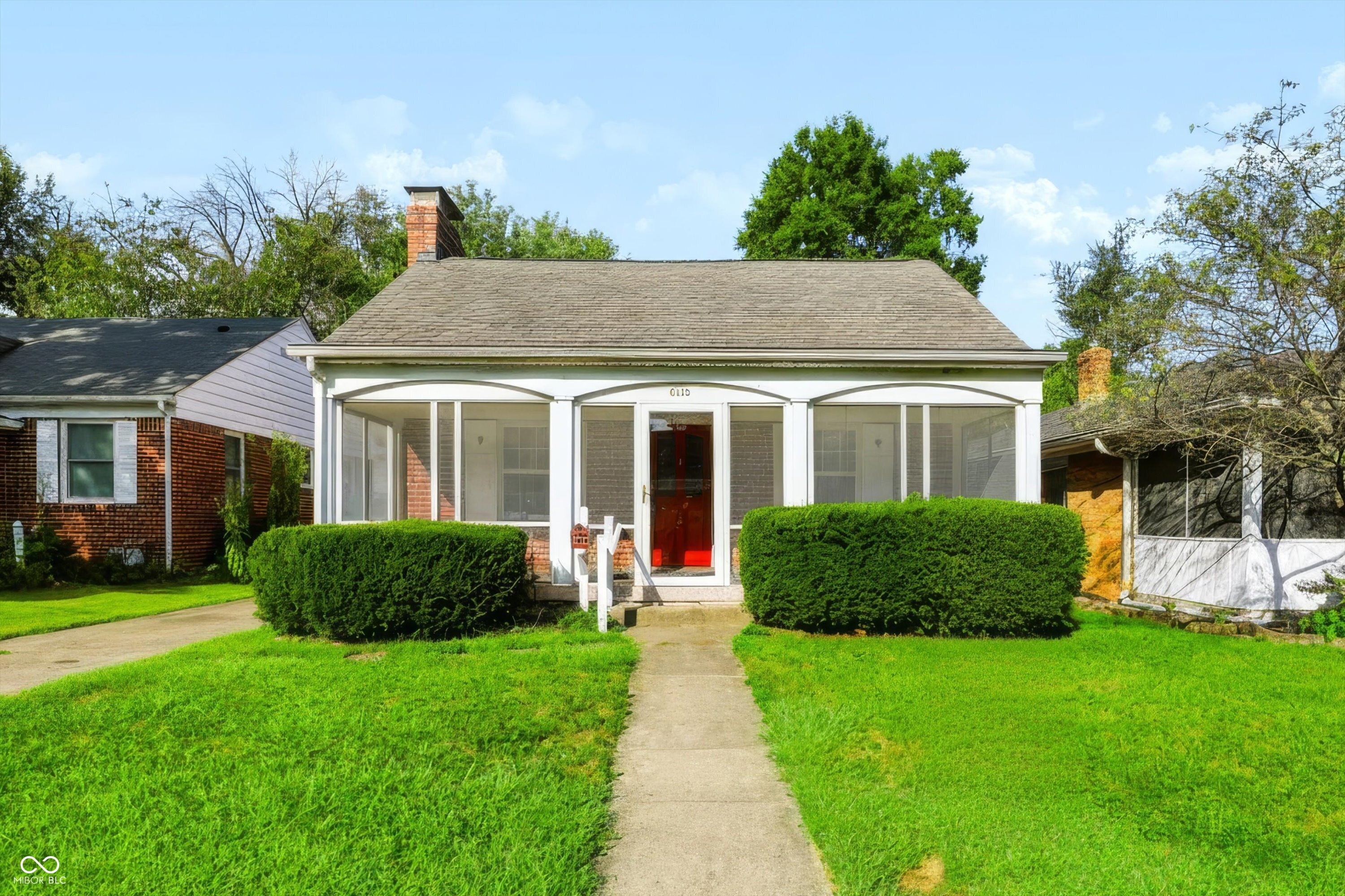 6118 Norwaldo Avenue Property Photo 1