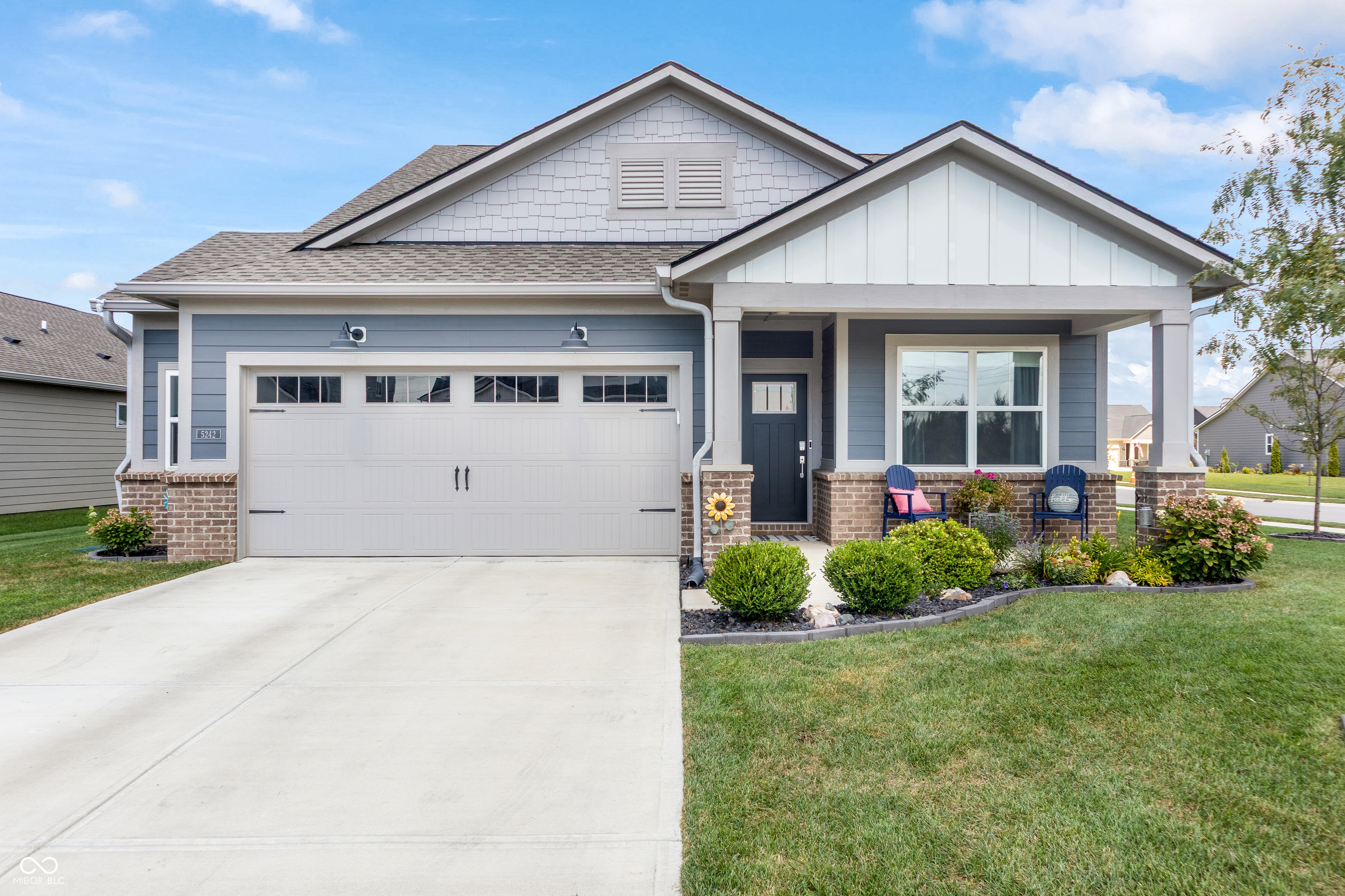5242 Pinehurst Court Property Photo 1