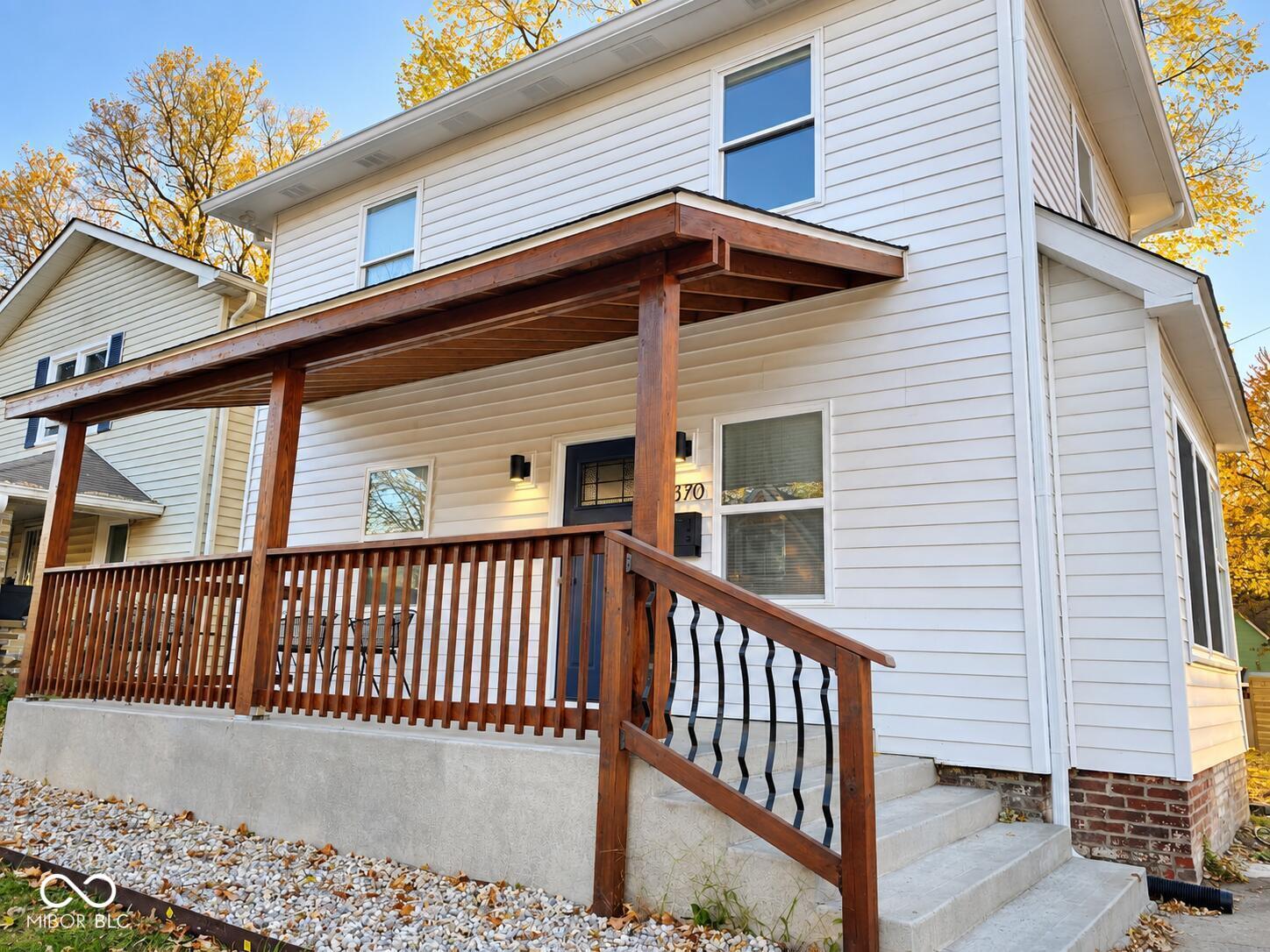 1370 N Ewing Street Property Photo 1