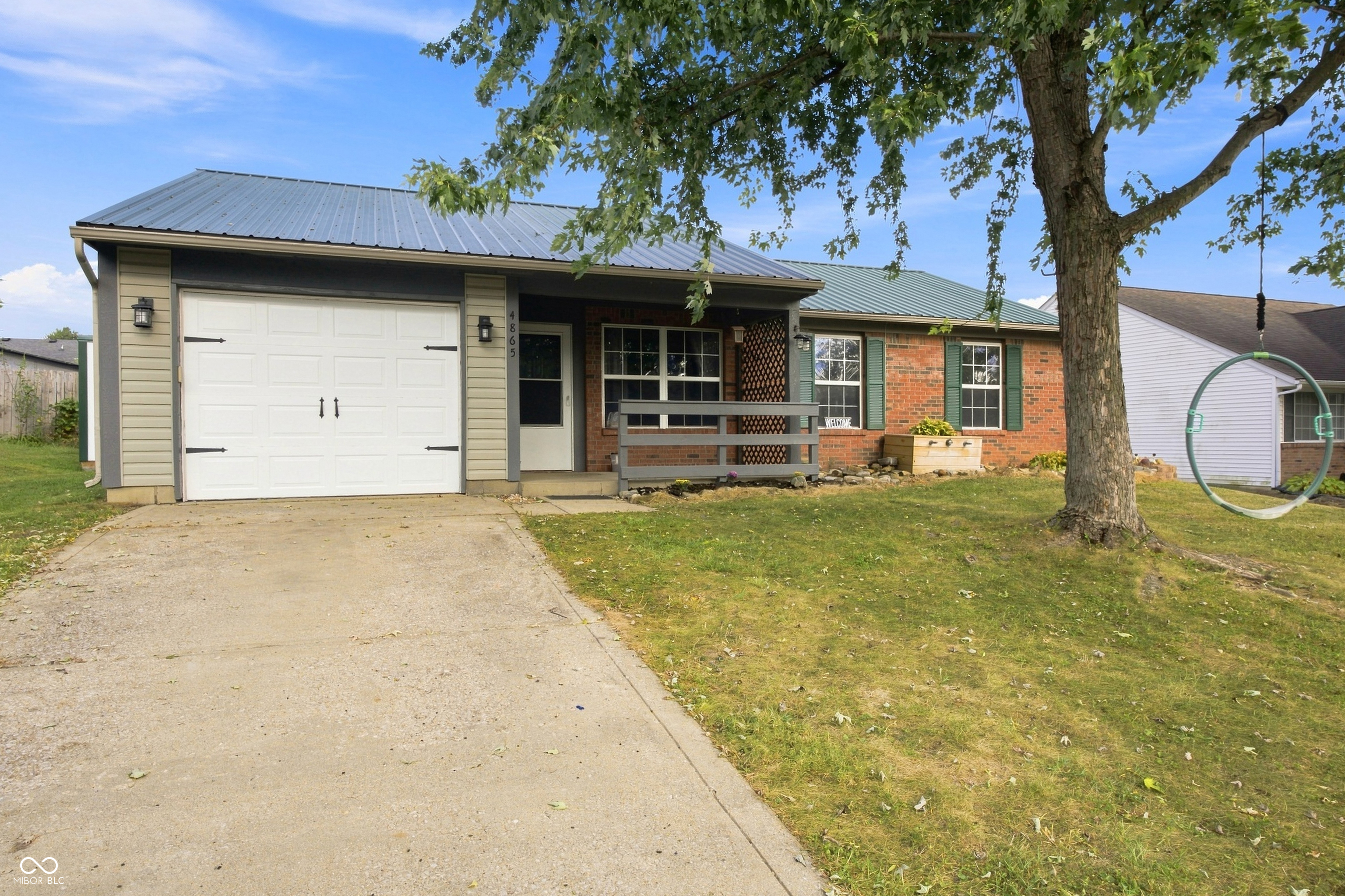 4865 Hunters Run Property Photo 1