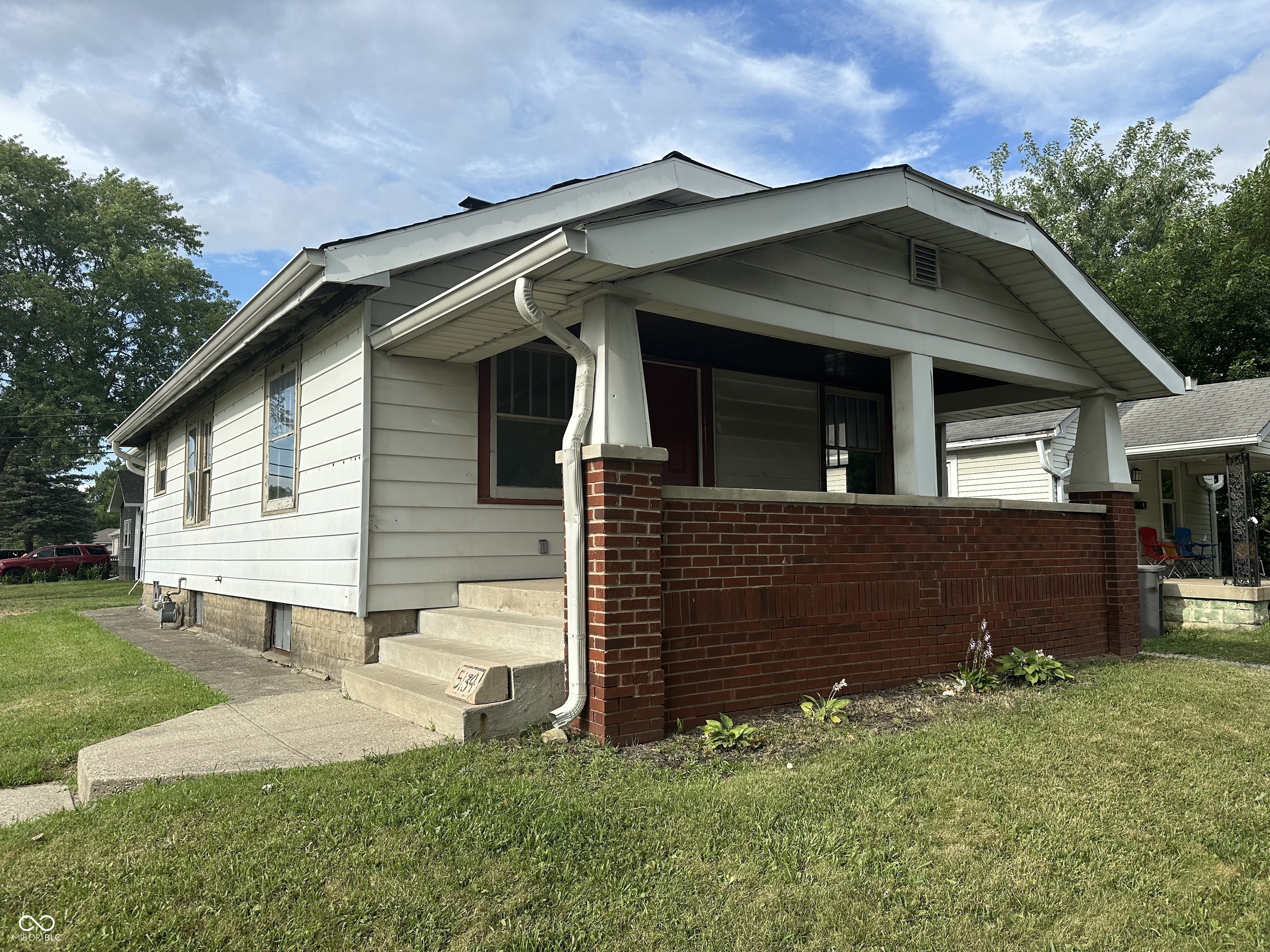 5134 E 21st Street Property Photo 1