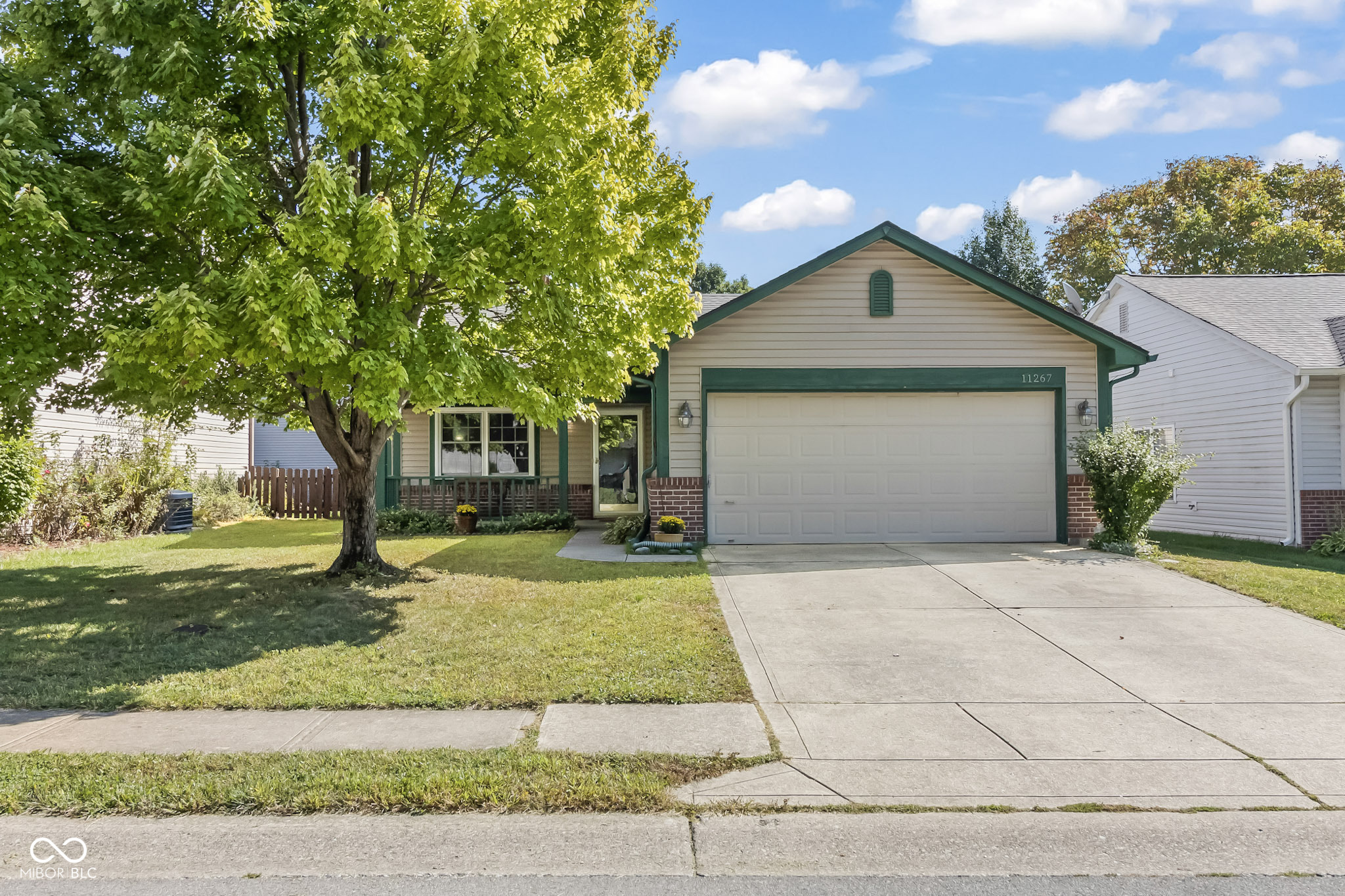11267 Harrington Lane Property Photo 1