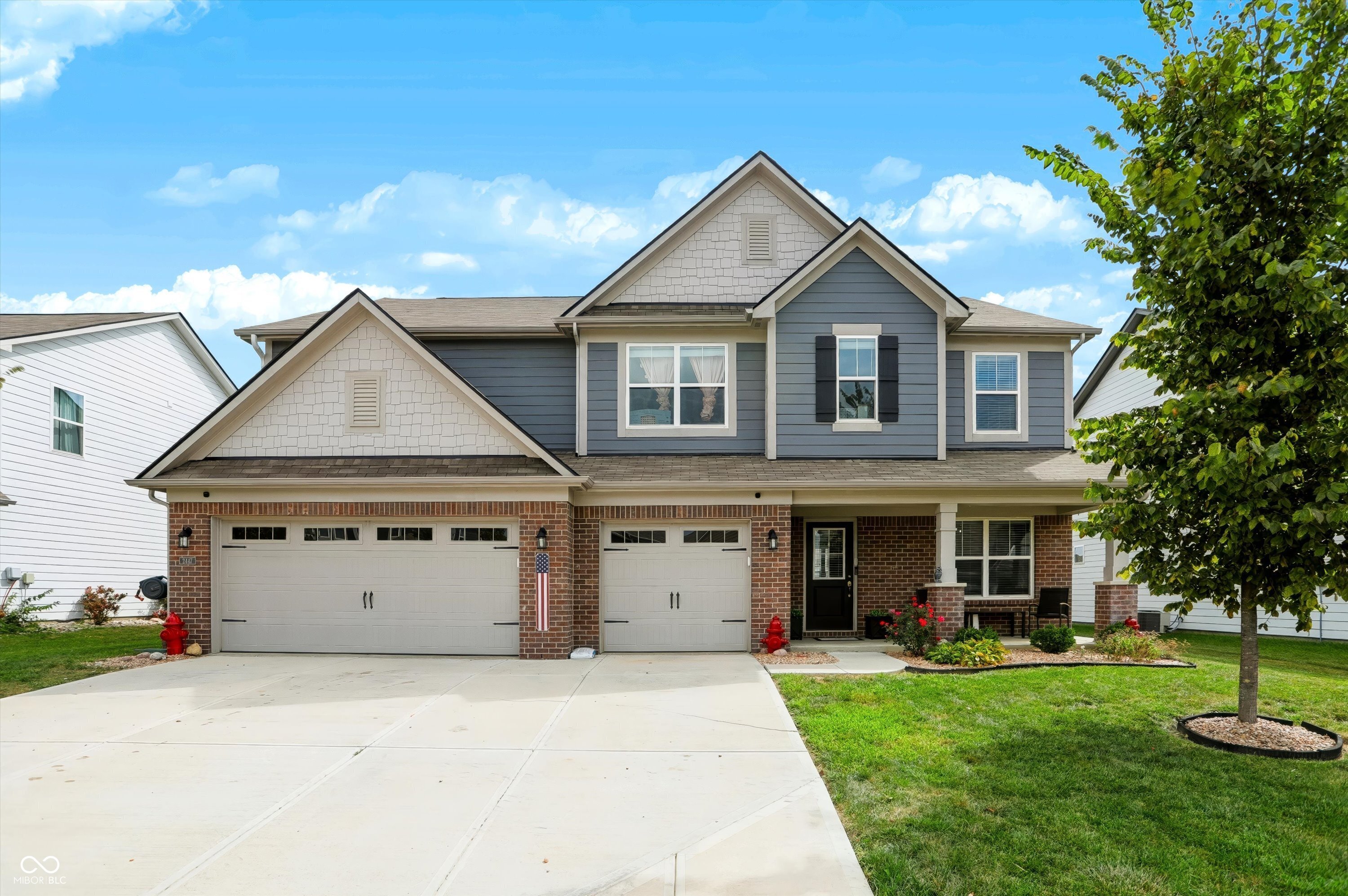 2447 S Copperstone Drive Property Photo 1