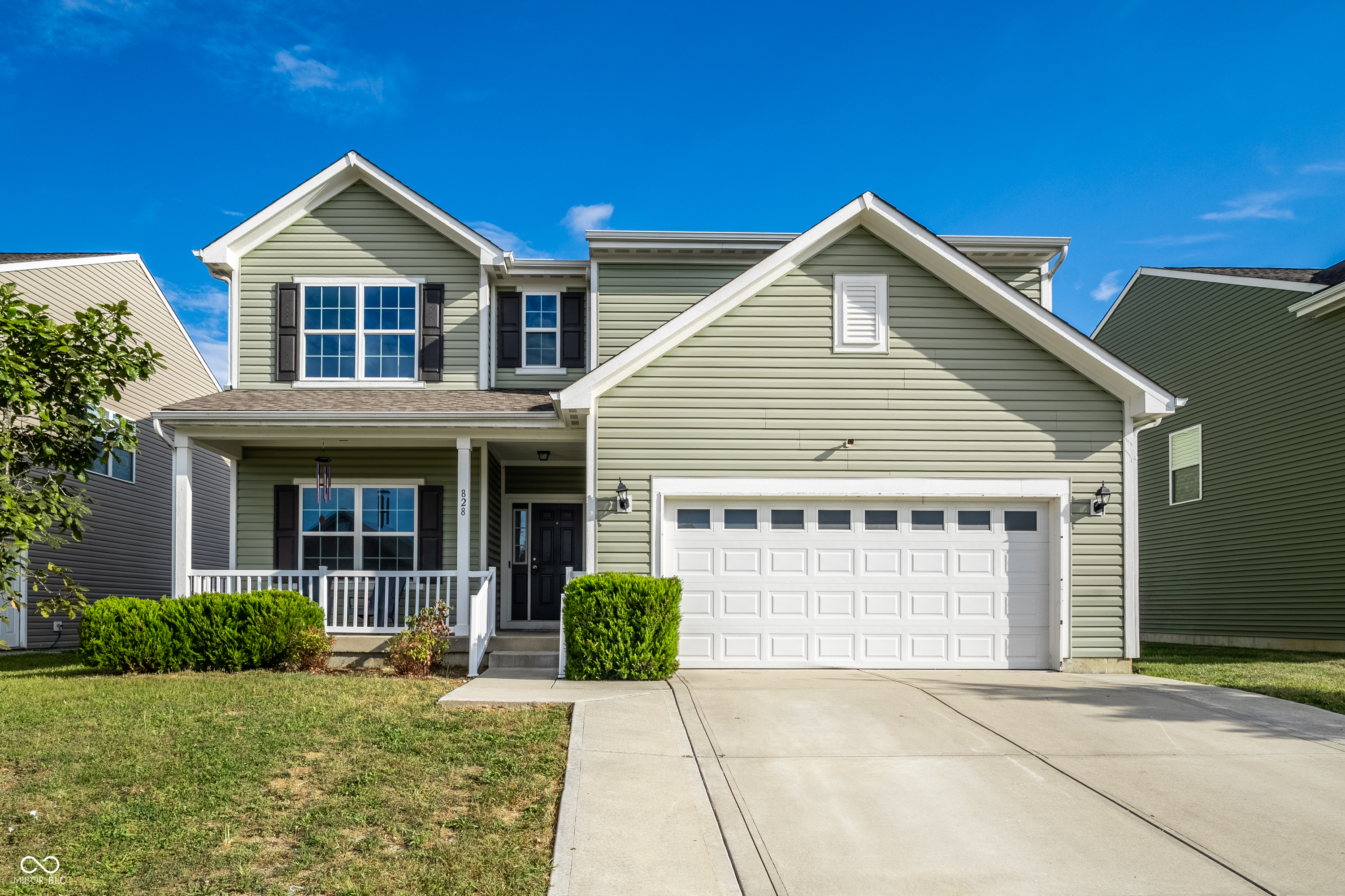828 Blue Ash Trail Property Photo 1