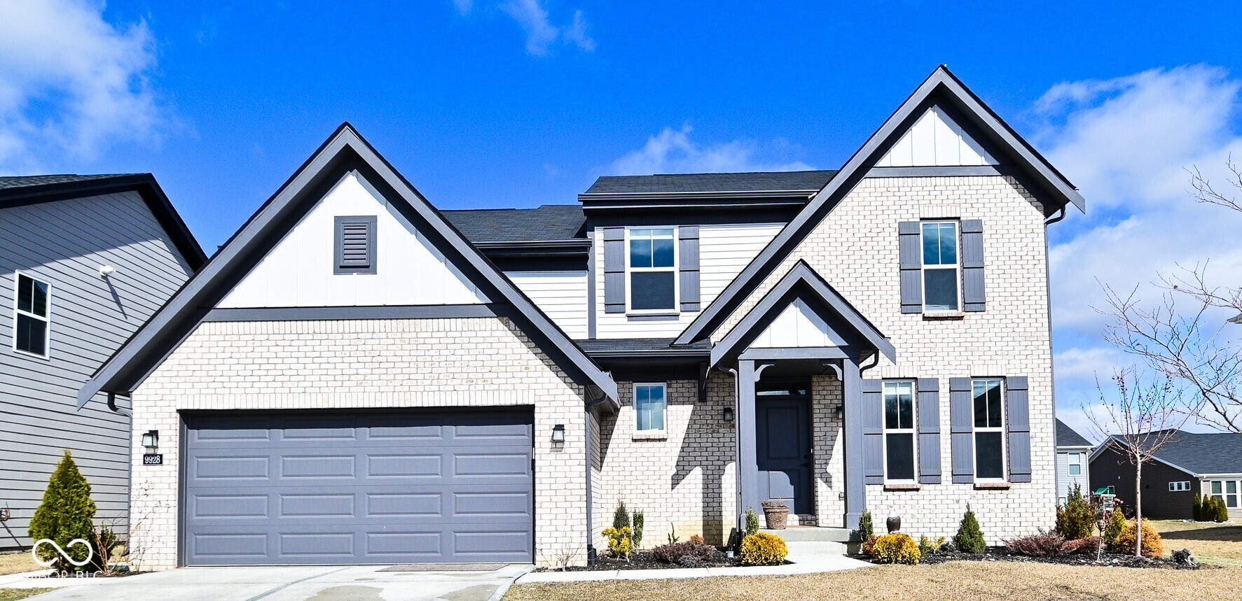 9928 Deep Royal Way Property Photo 1