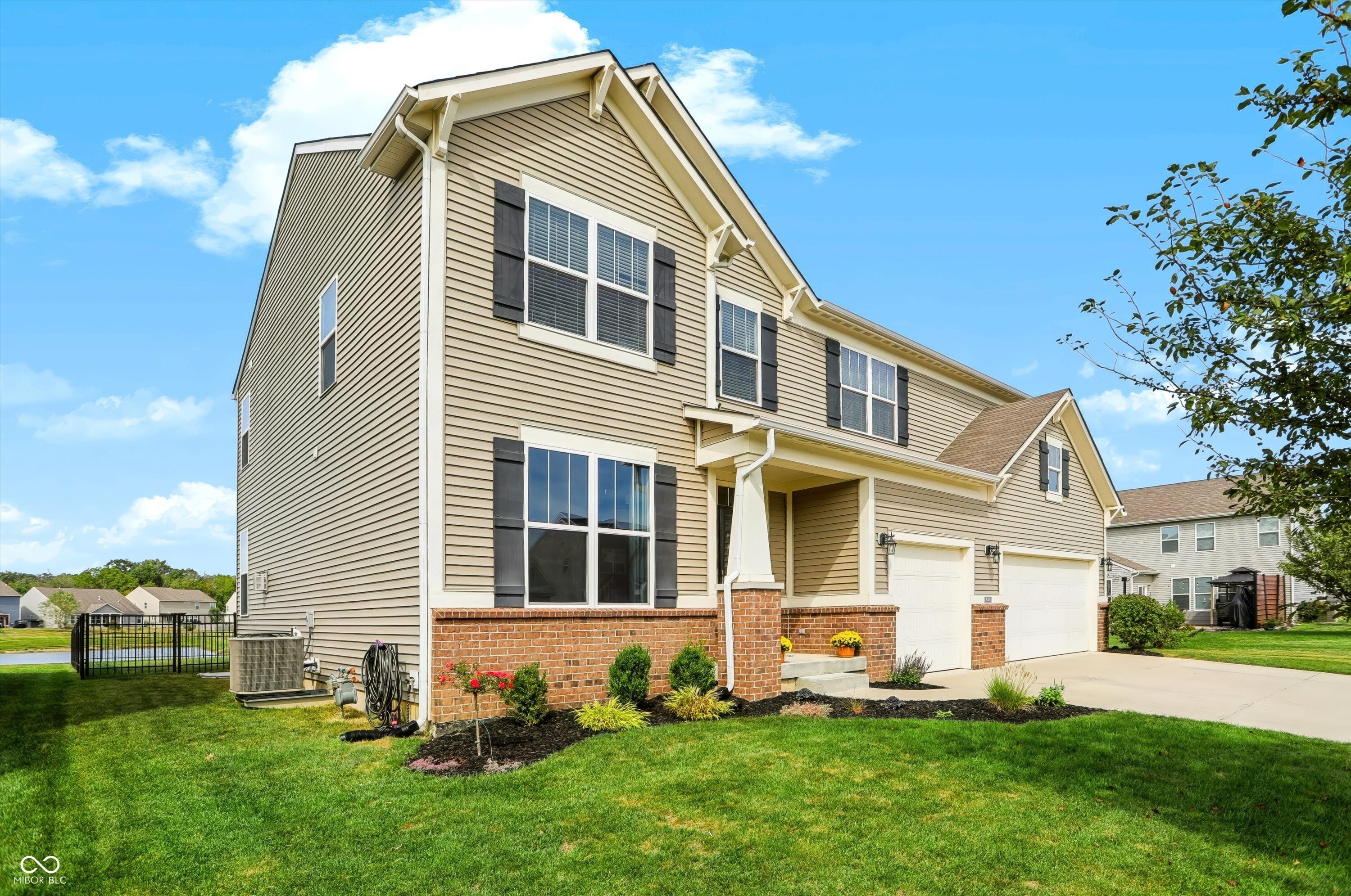 4524 Goose Rock Drive Property Photo 1