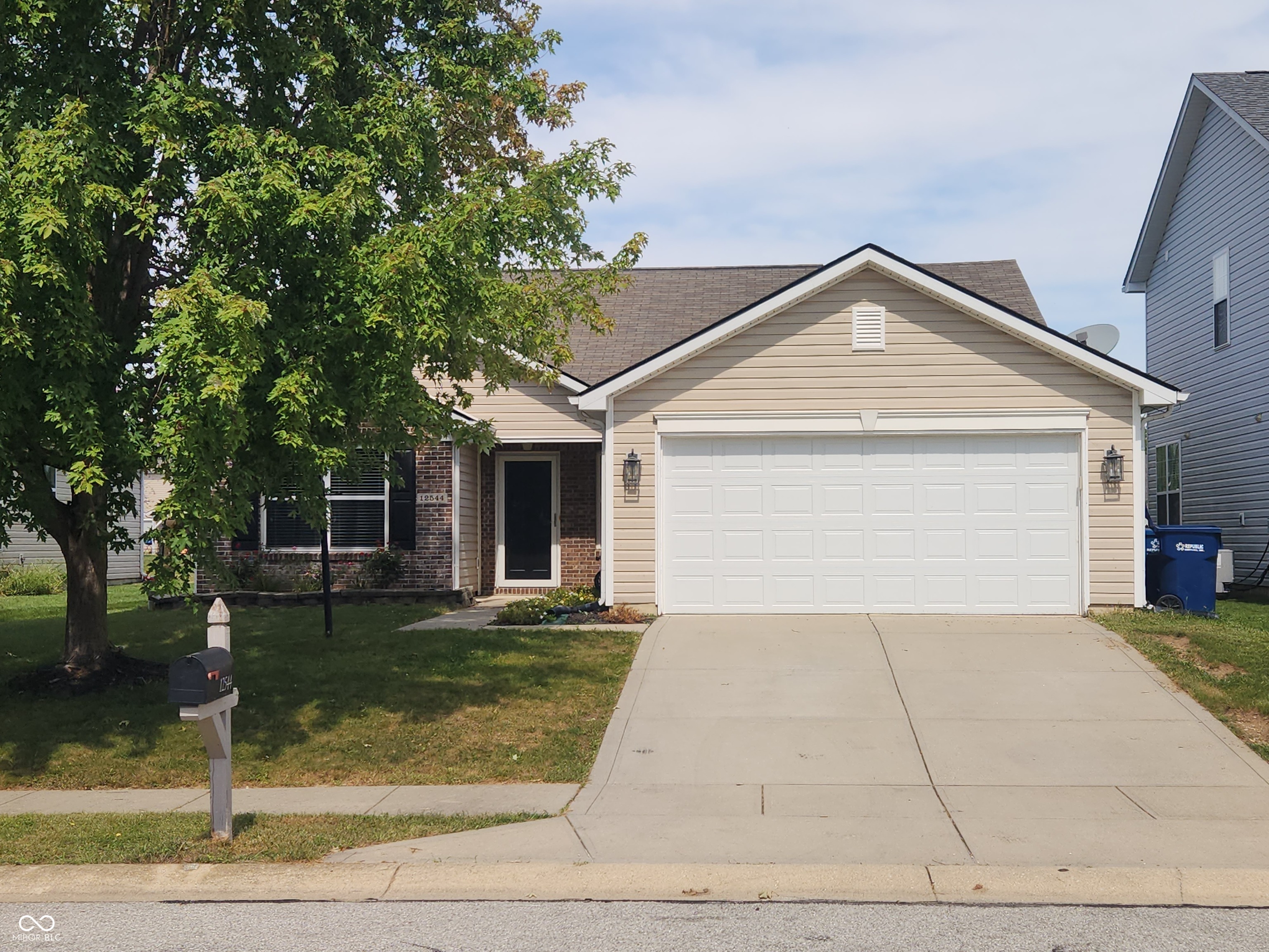 12544 Old Pond Road Property Photo 1