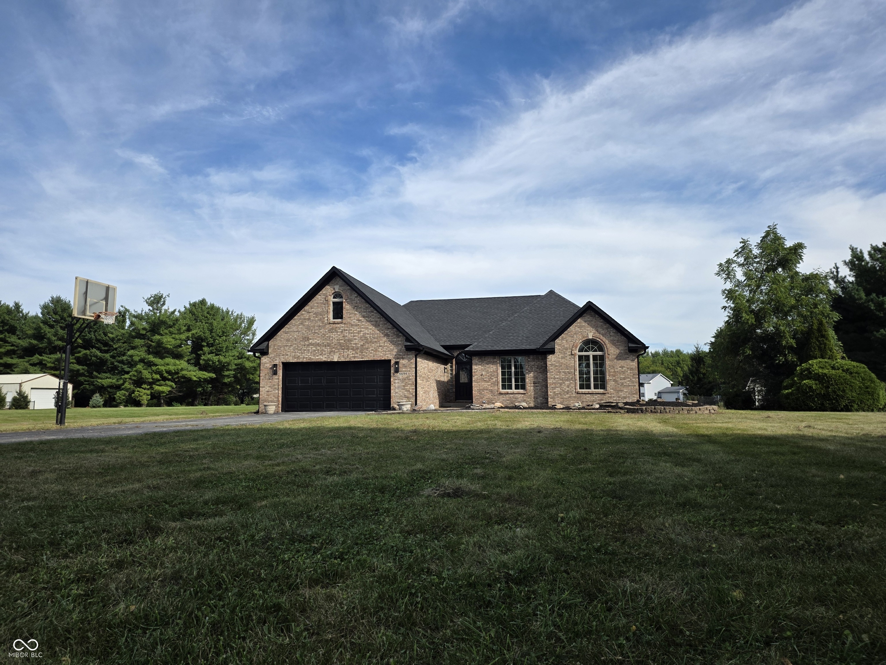 6694 E County Road 900 Road Property Photo 1