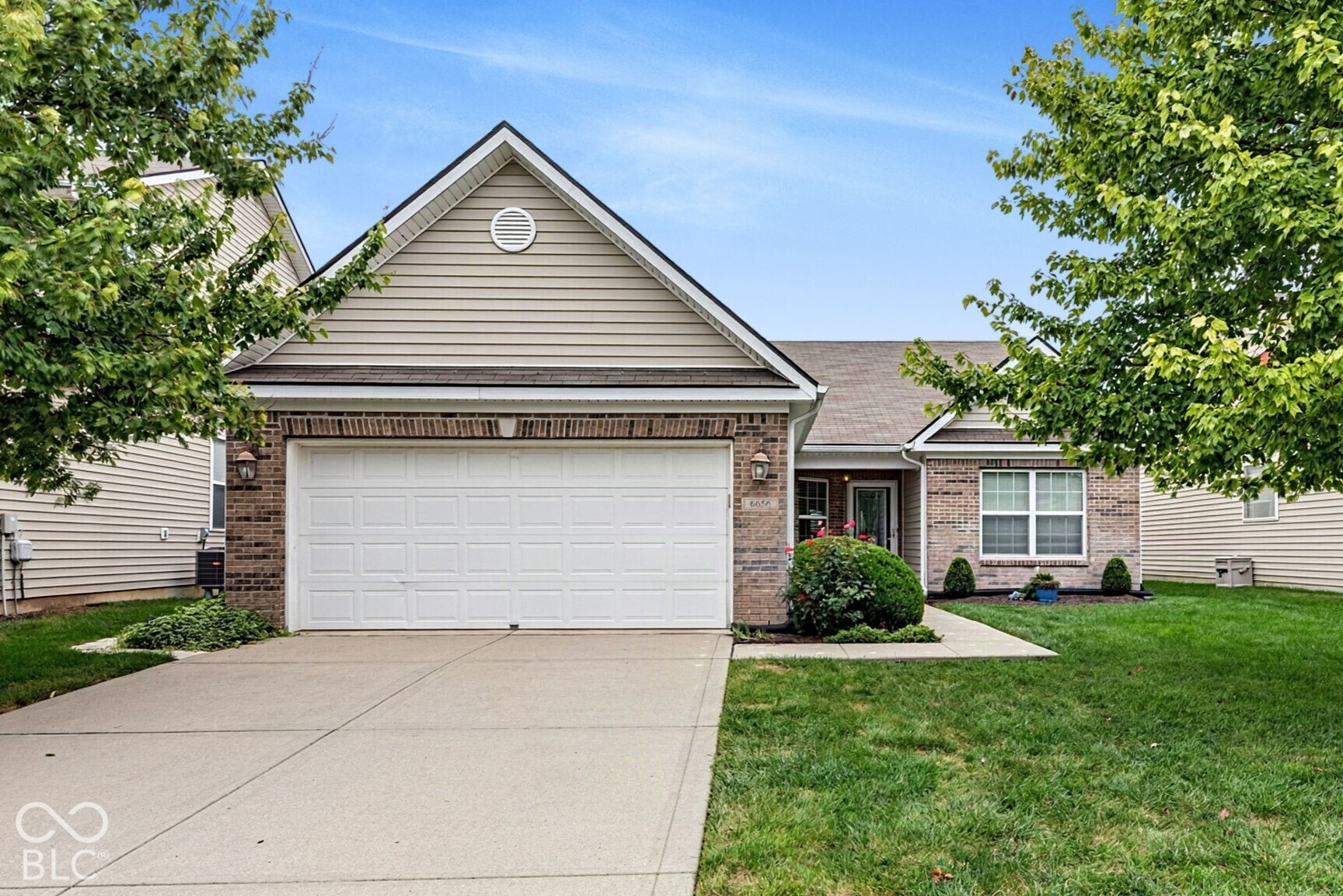 6656 W Deer Hill Drive Property Photo 1