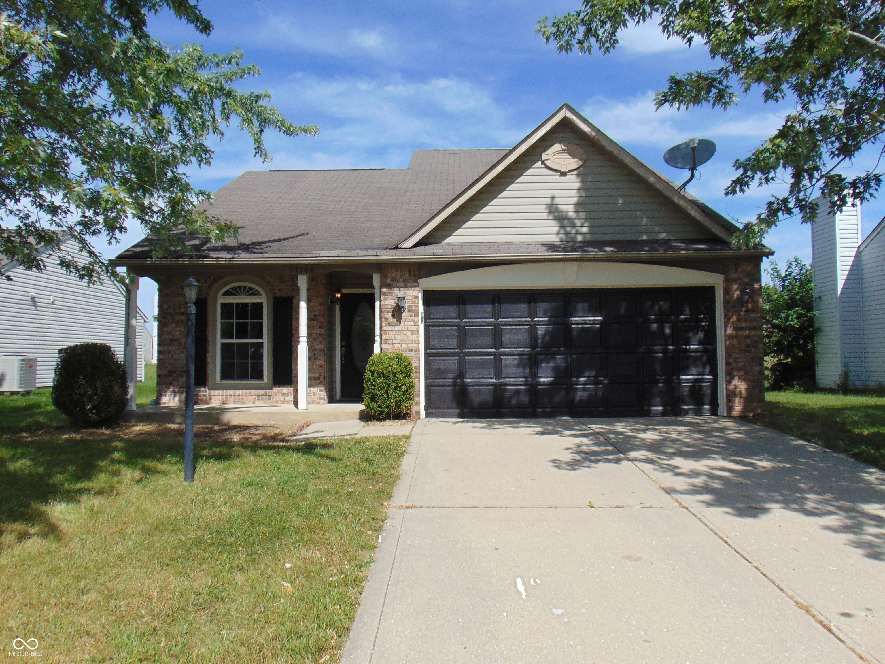 11108 Fall Drive Property Photo 1