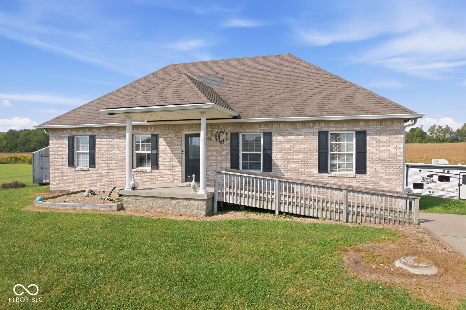 9653 S 200 Road Property Photo 1