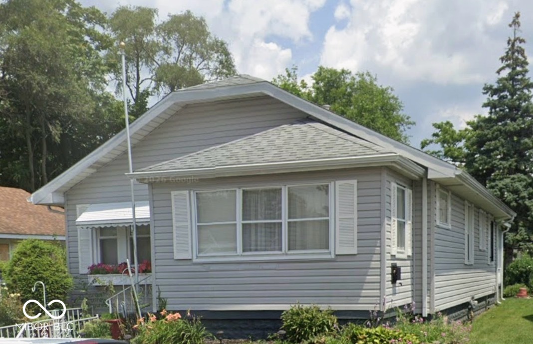 1300 S Pershing Drive Property Photo 1