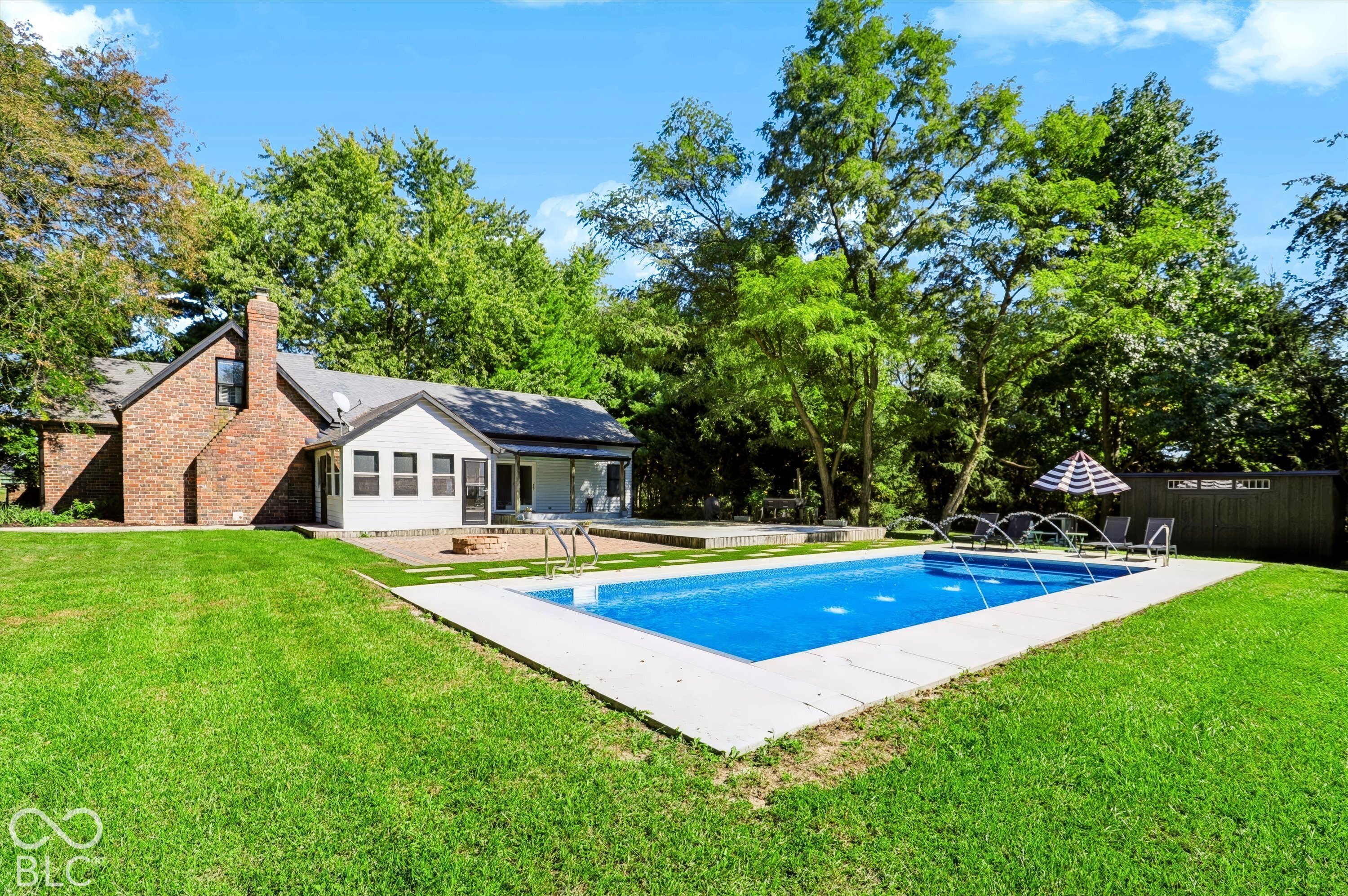 1640 N Us 421 Property Photo 1