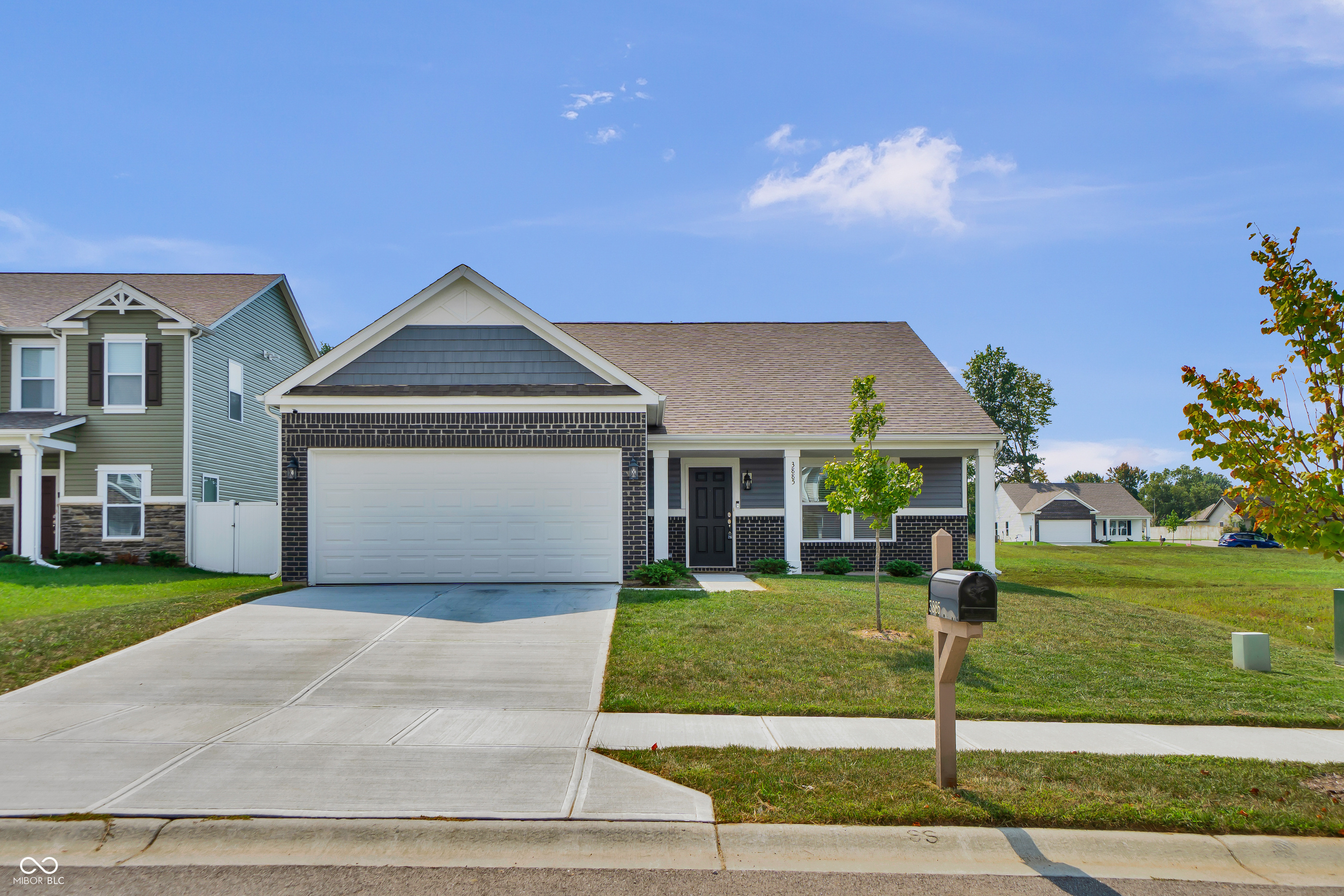 3885 Berkdale Court Property Photo 1