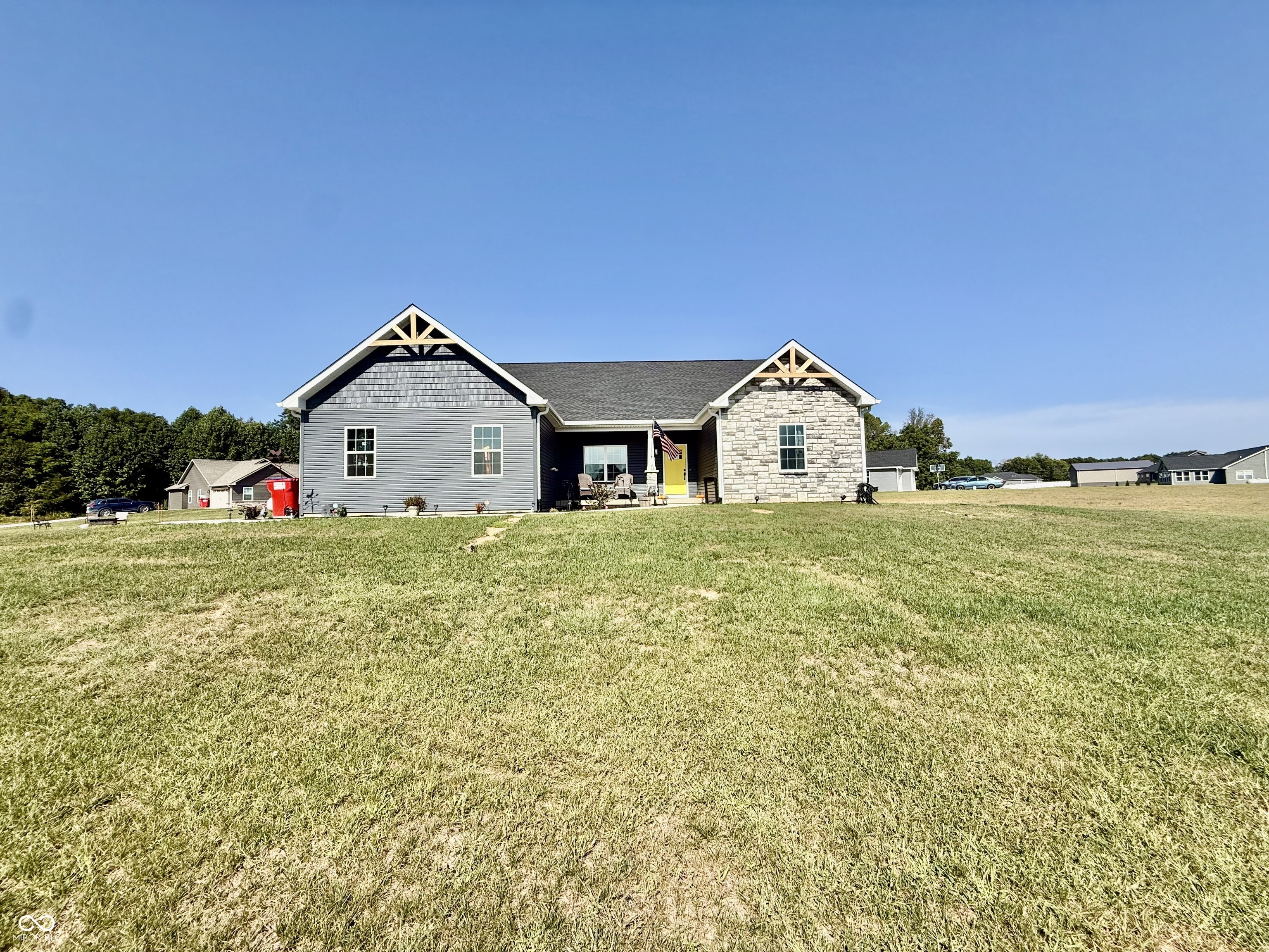 2540 W Grubb Lane Property Photo 1