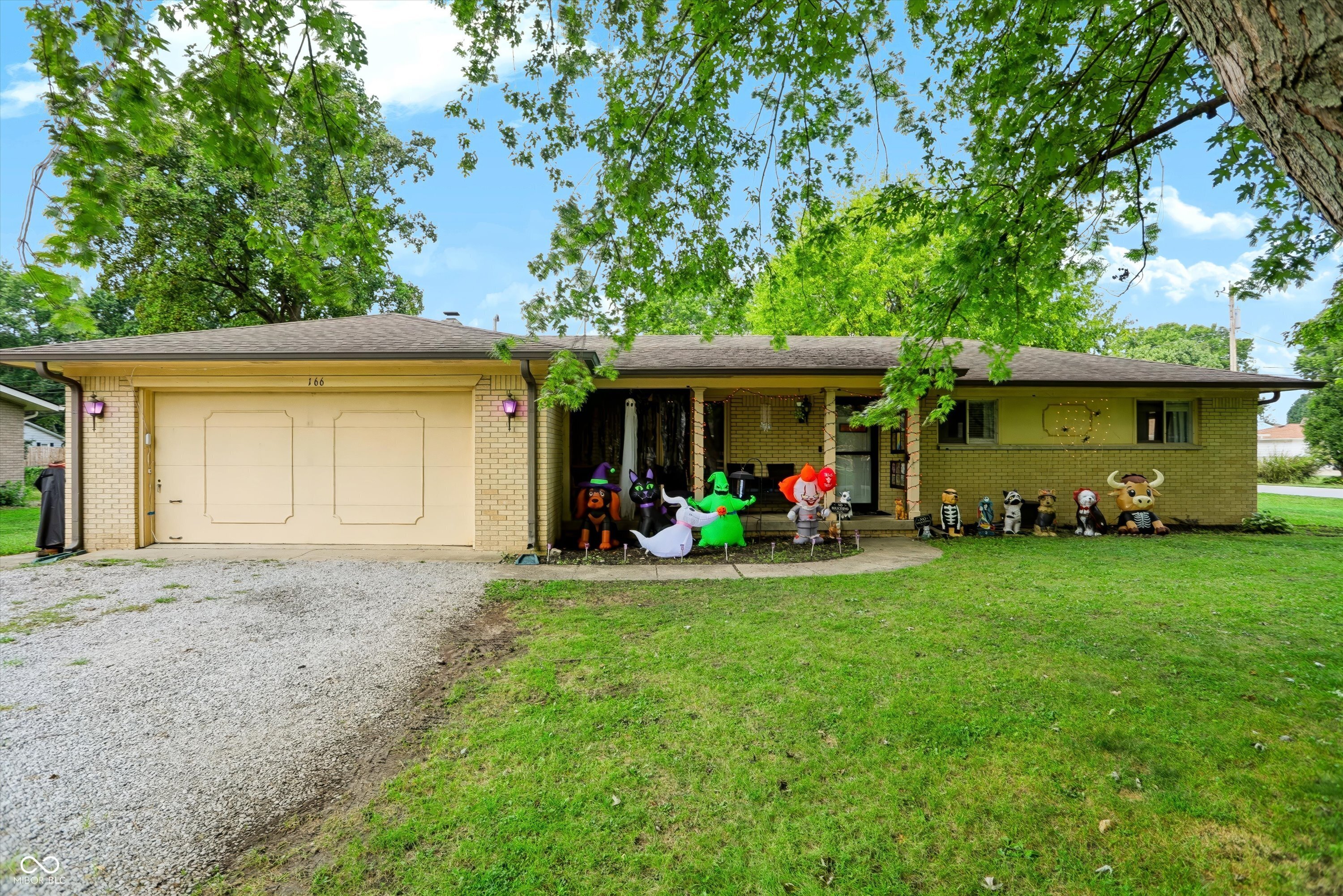 166 Altum Court