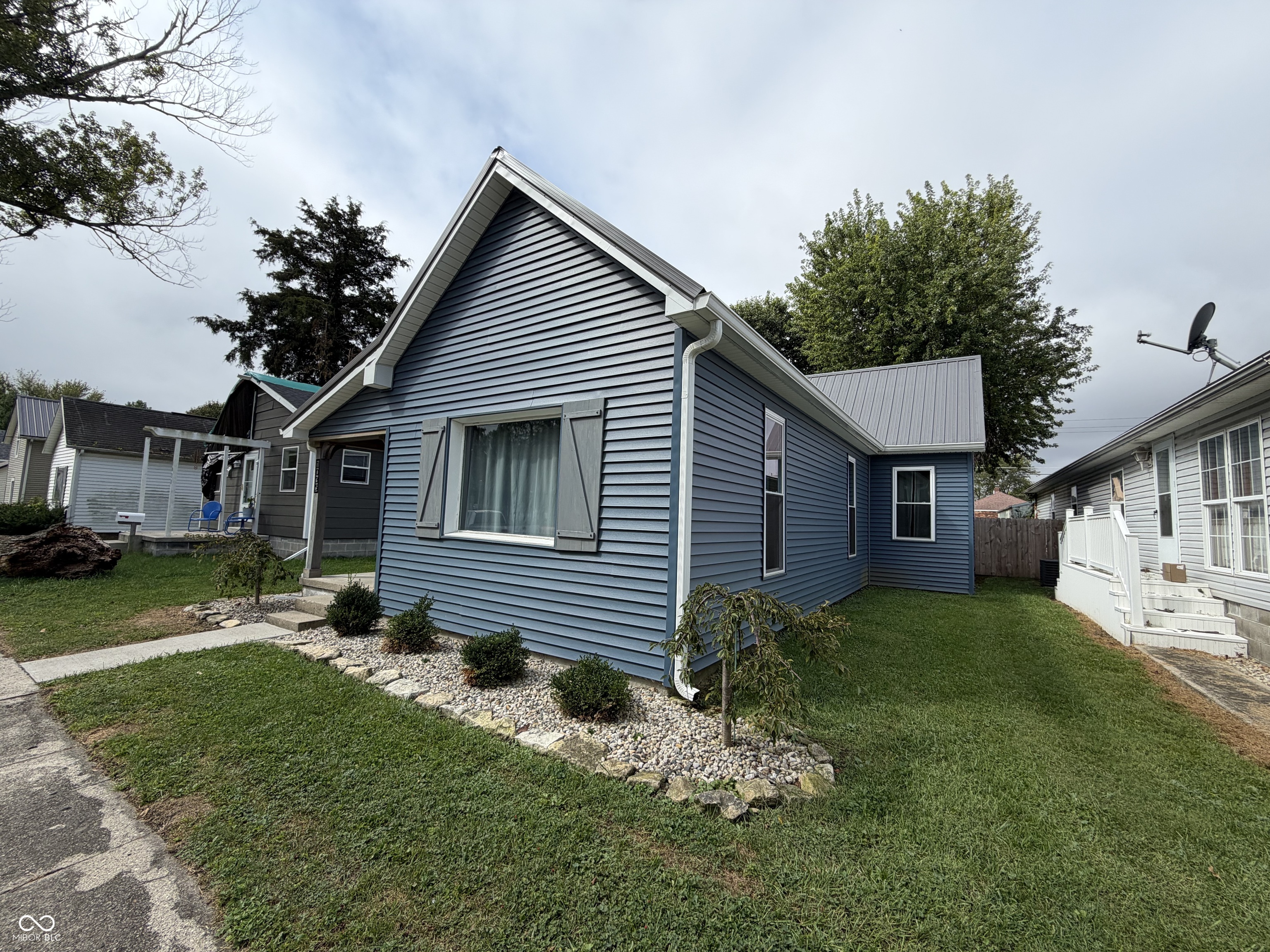 1035 N Sexton Street Property Photo 1