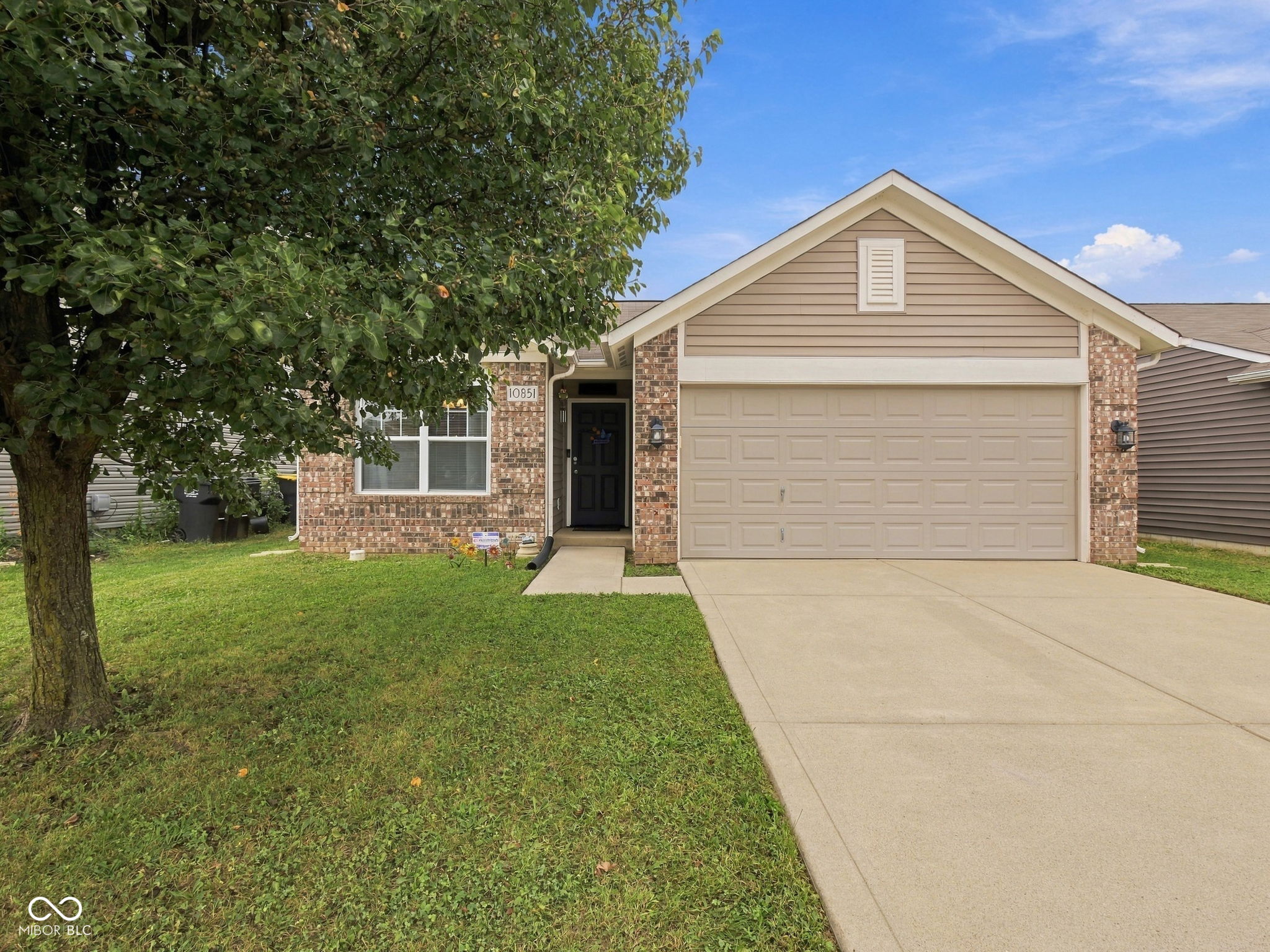 10851 Spirit Drive Property Photo 1