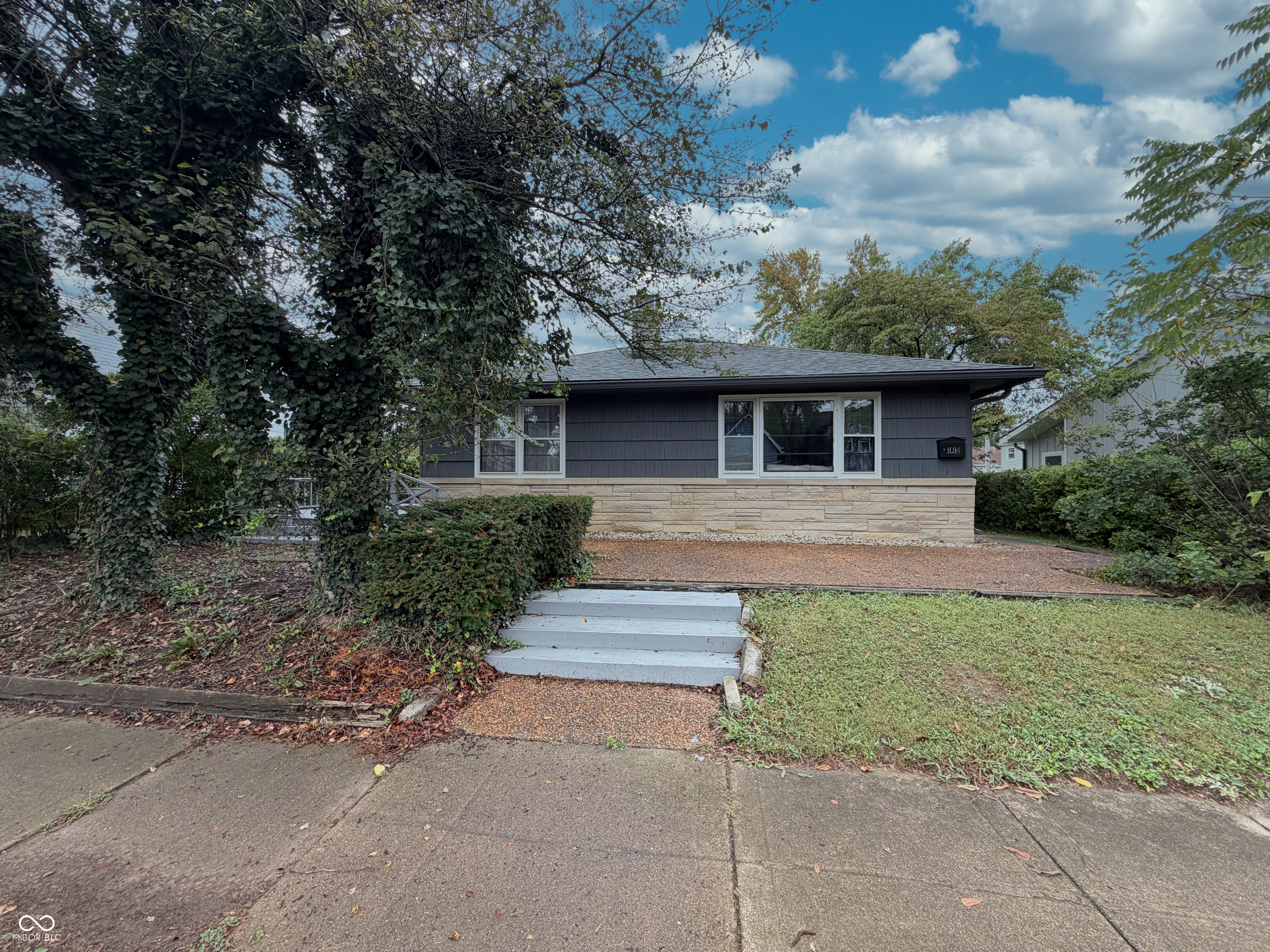 1014 W North Street