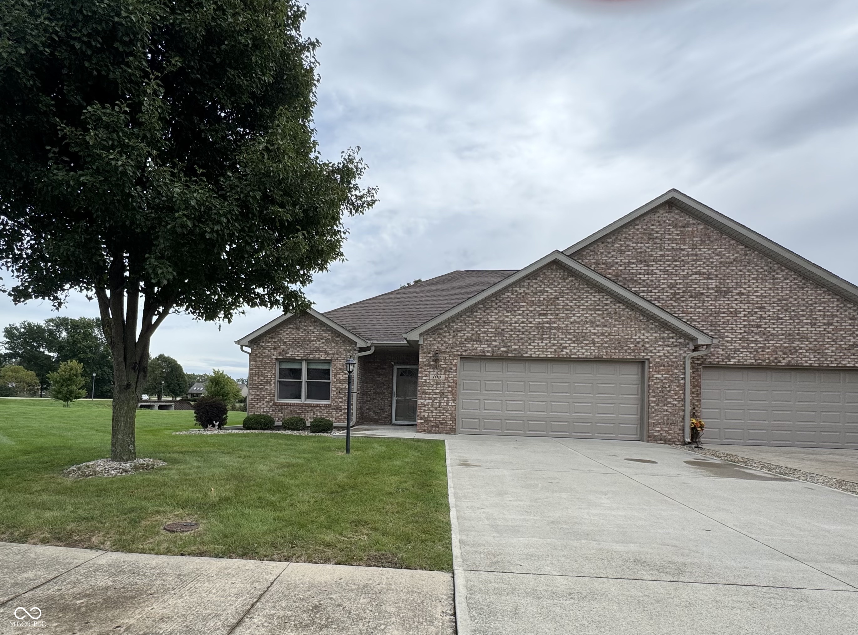 109 Cardinal Lane Property Photo 1