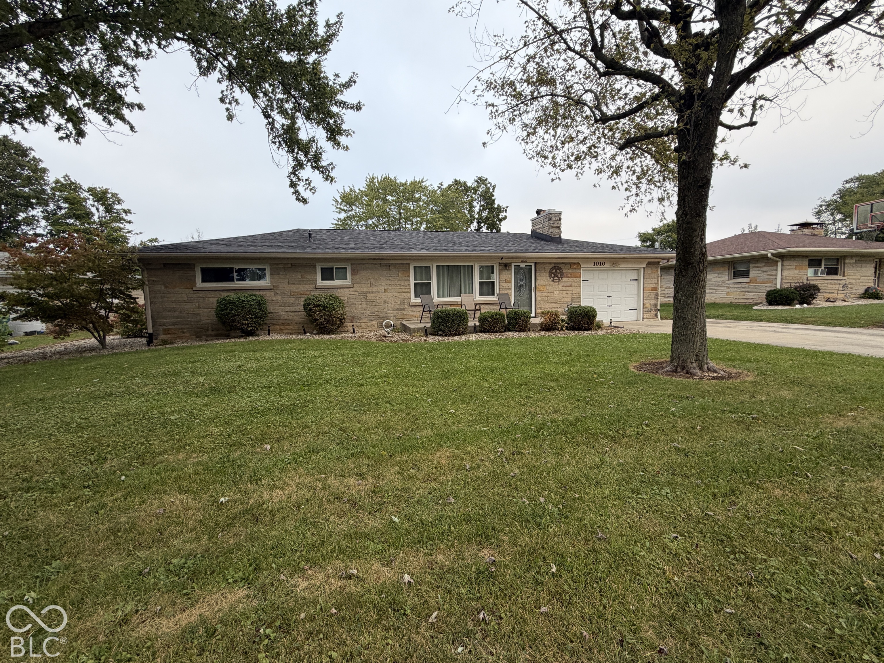 1010 Crescent Drive