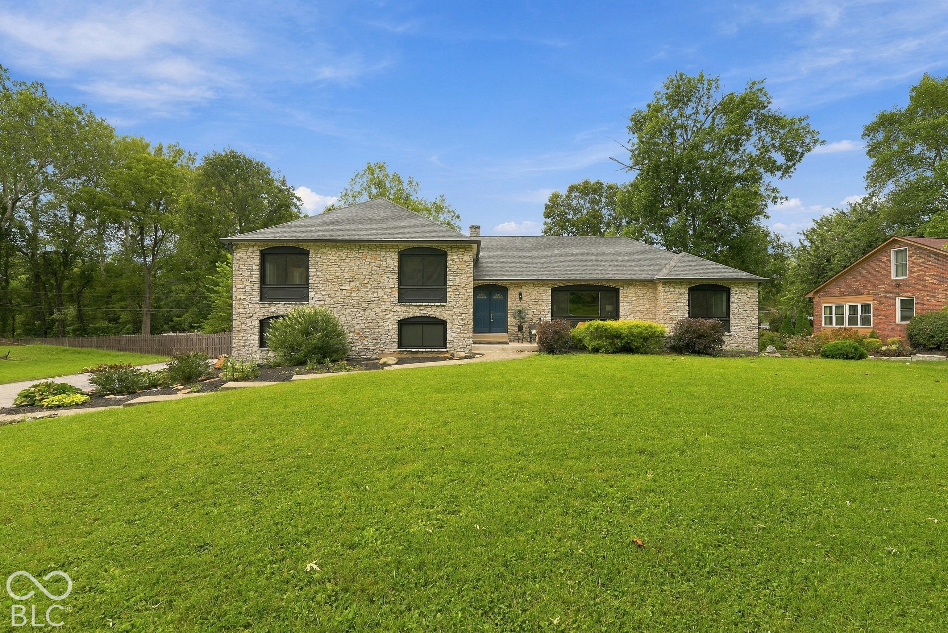 4512 Dickson Road Property Photo 1