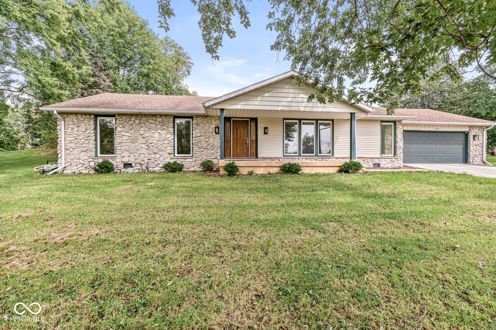4300 E Maple Manor Parkway