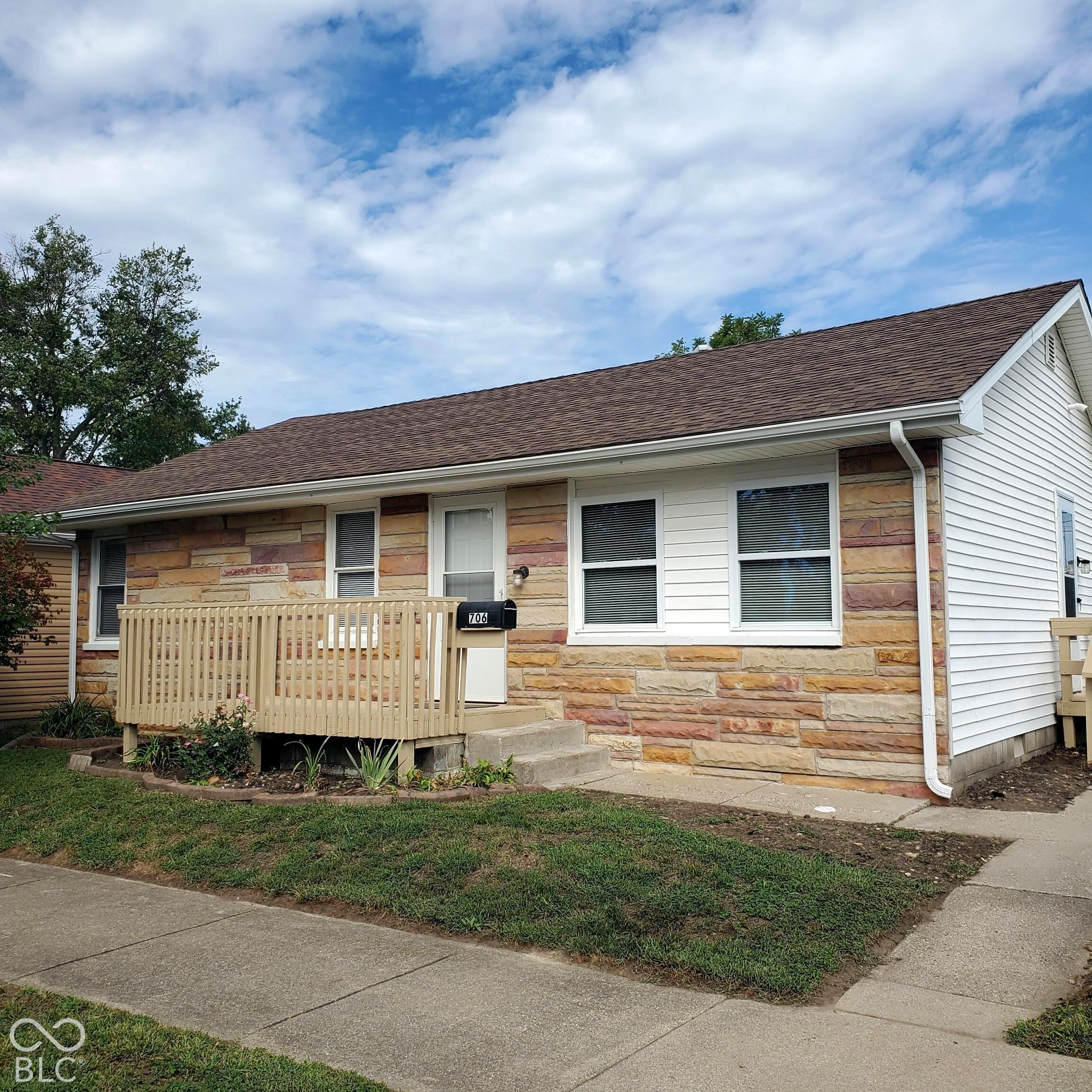 706 W Laurel Street Property Photo 1