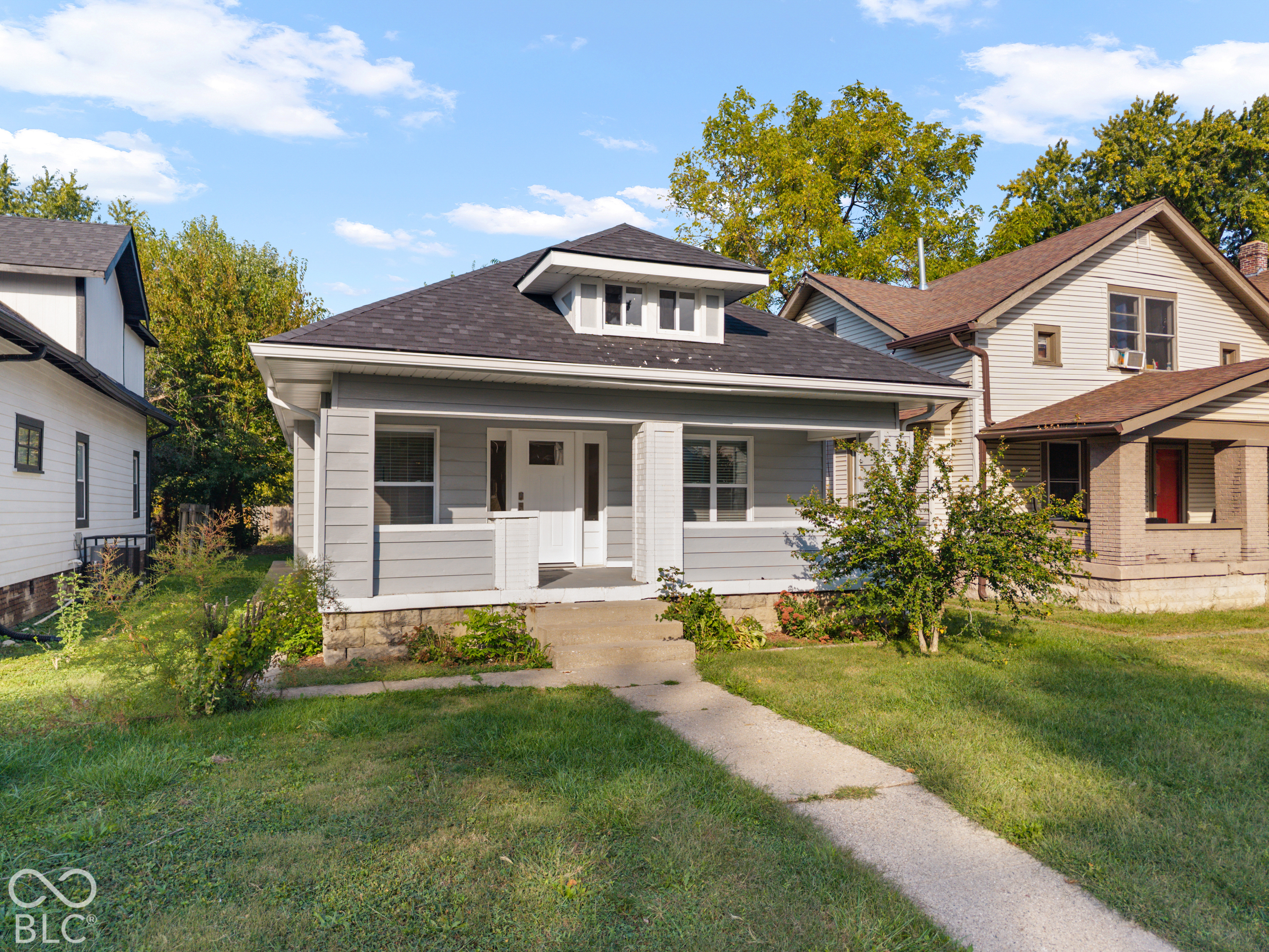 802 N Oakland Avenue Property Photo 1