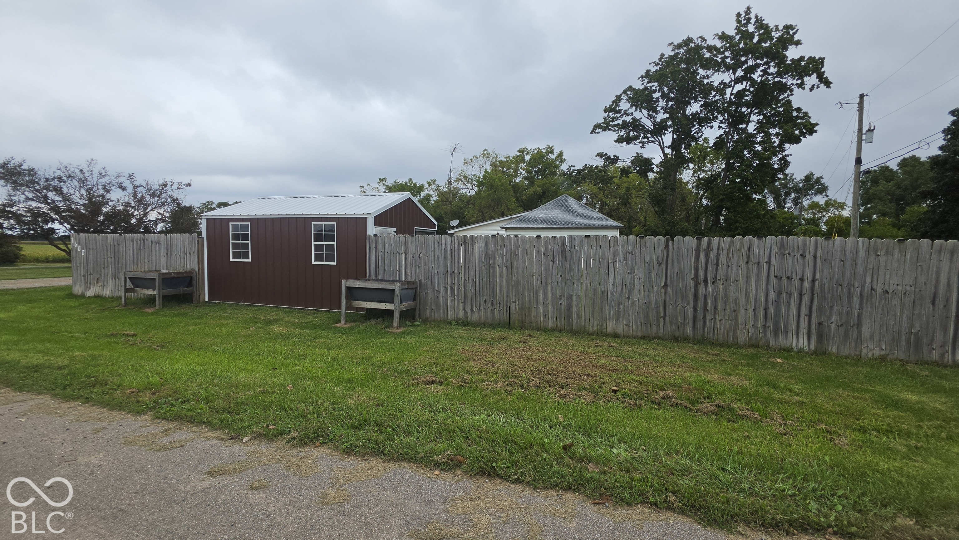 1600 W Snoddy Road Property Photo 1