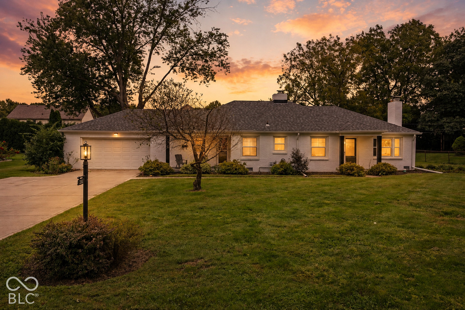 936 Sunset Drive Property Photo 1