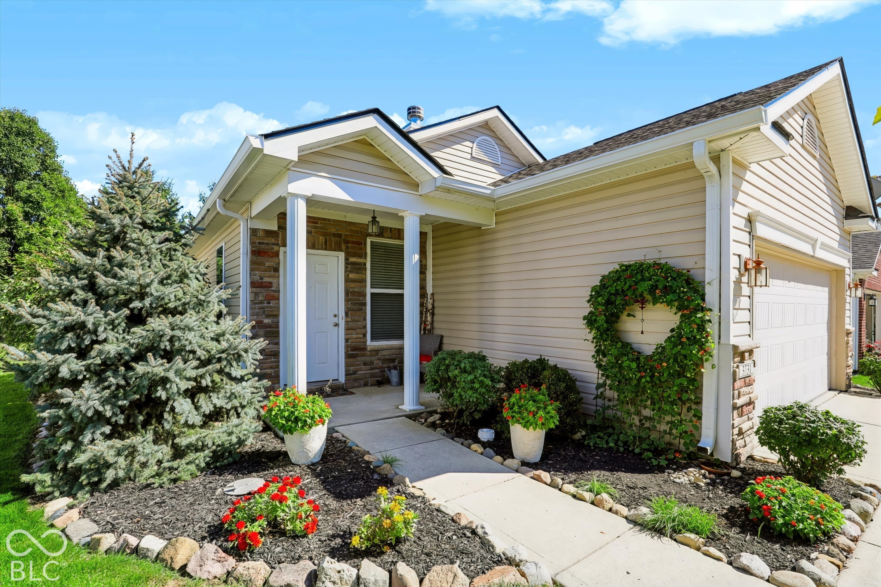 3731 White Cliff Way Property Photo 1