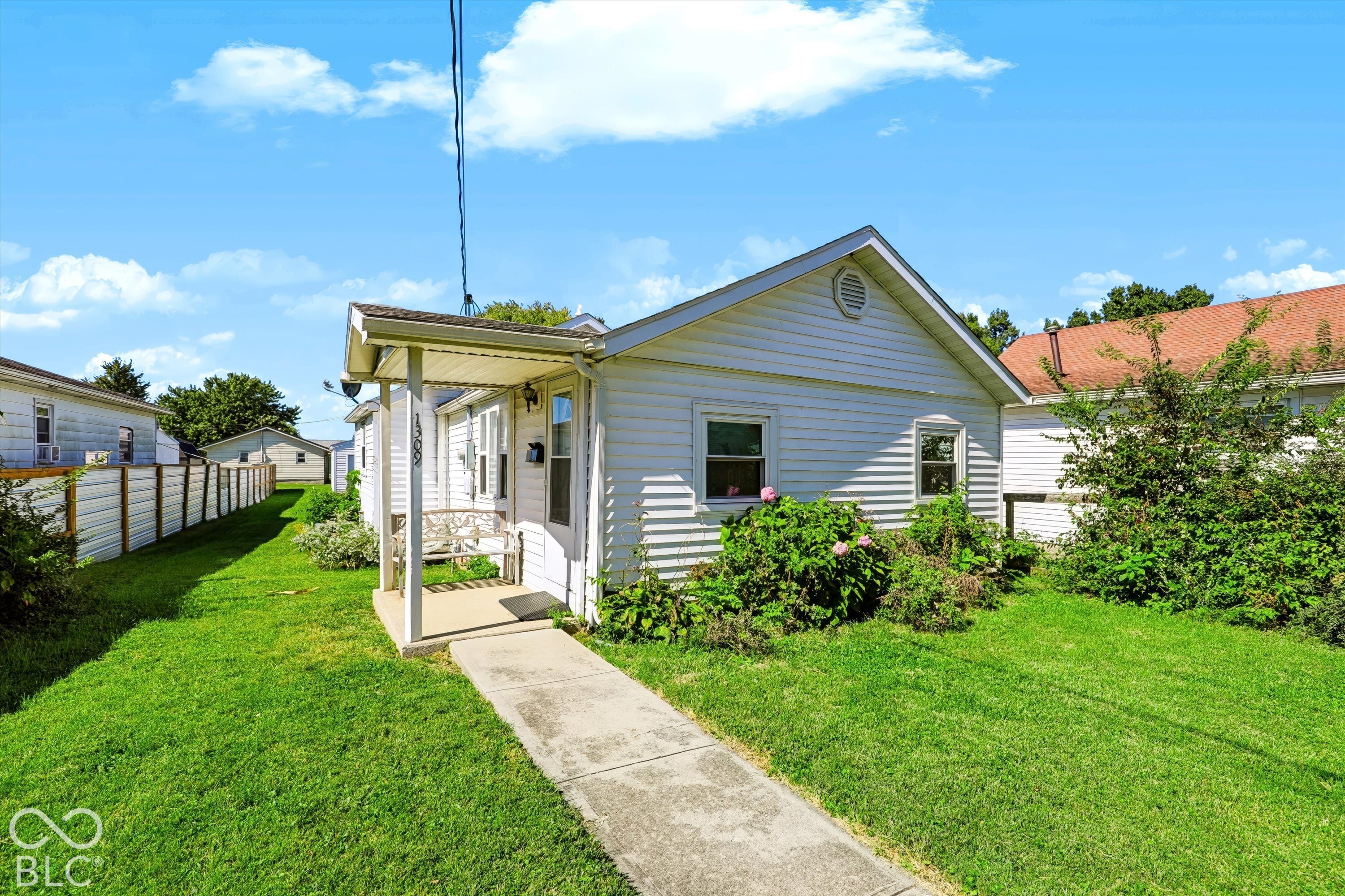 1309 N Carver Street Property Photo 1