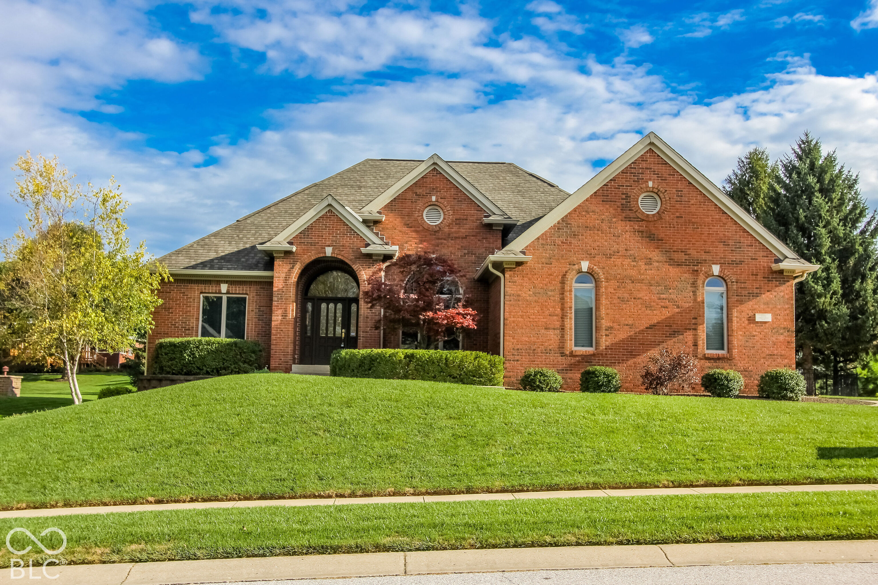 2593 Forest Hills Boulevard Property Photo 1