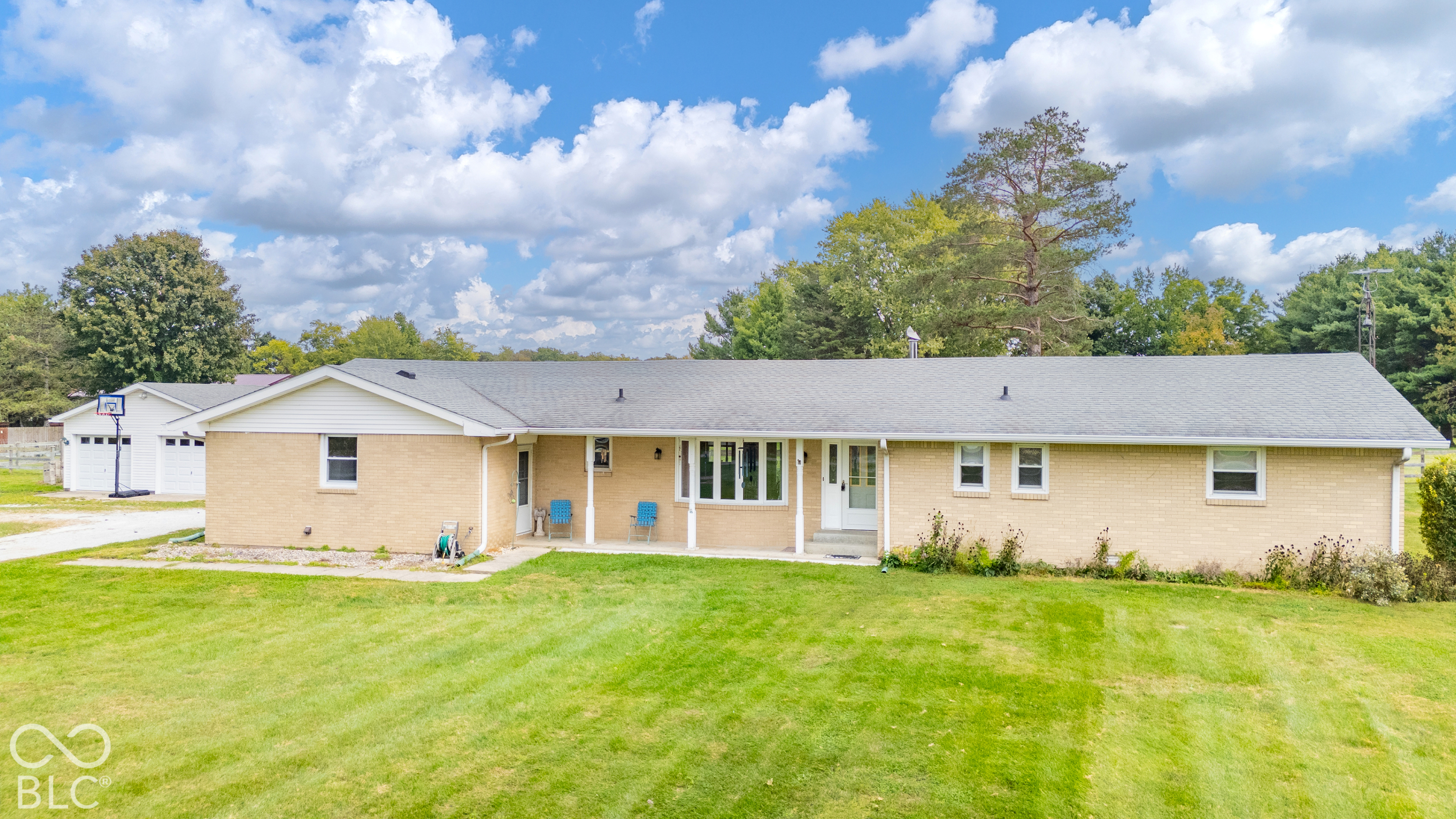 10664 S 9 Property Photo 1