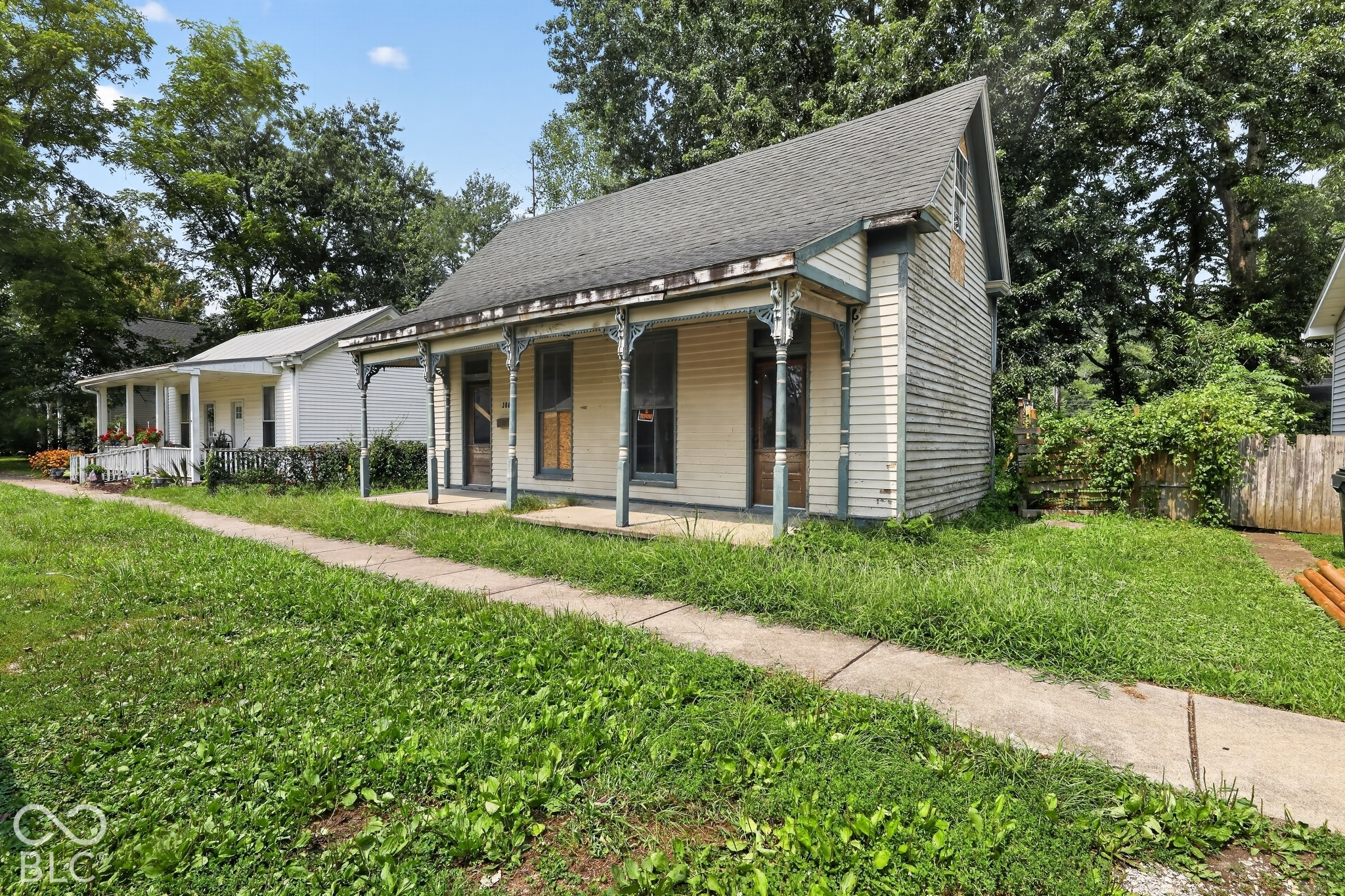 306 E Pike Street Property Photo 1