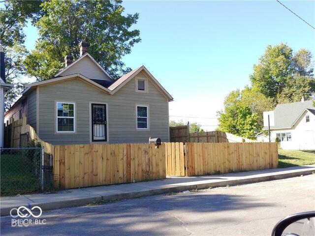 1273 Eugene Street Property Photo 1