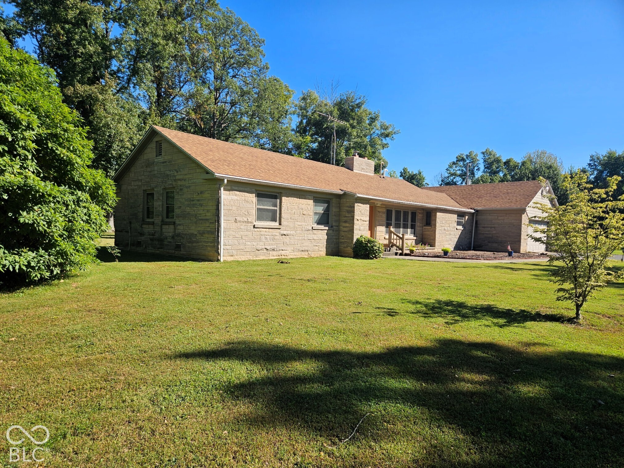 371 E County Road 700 Property Photo 1