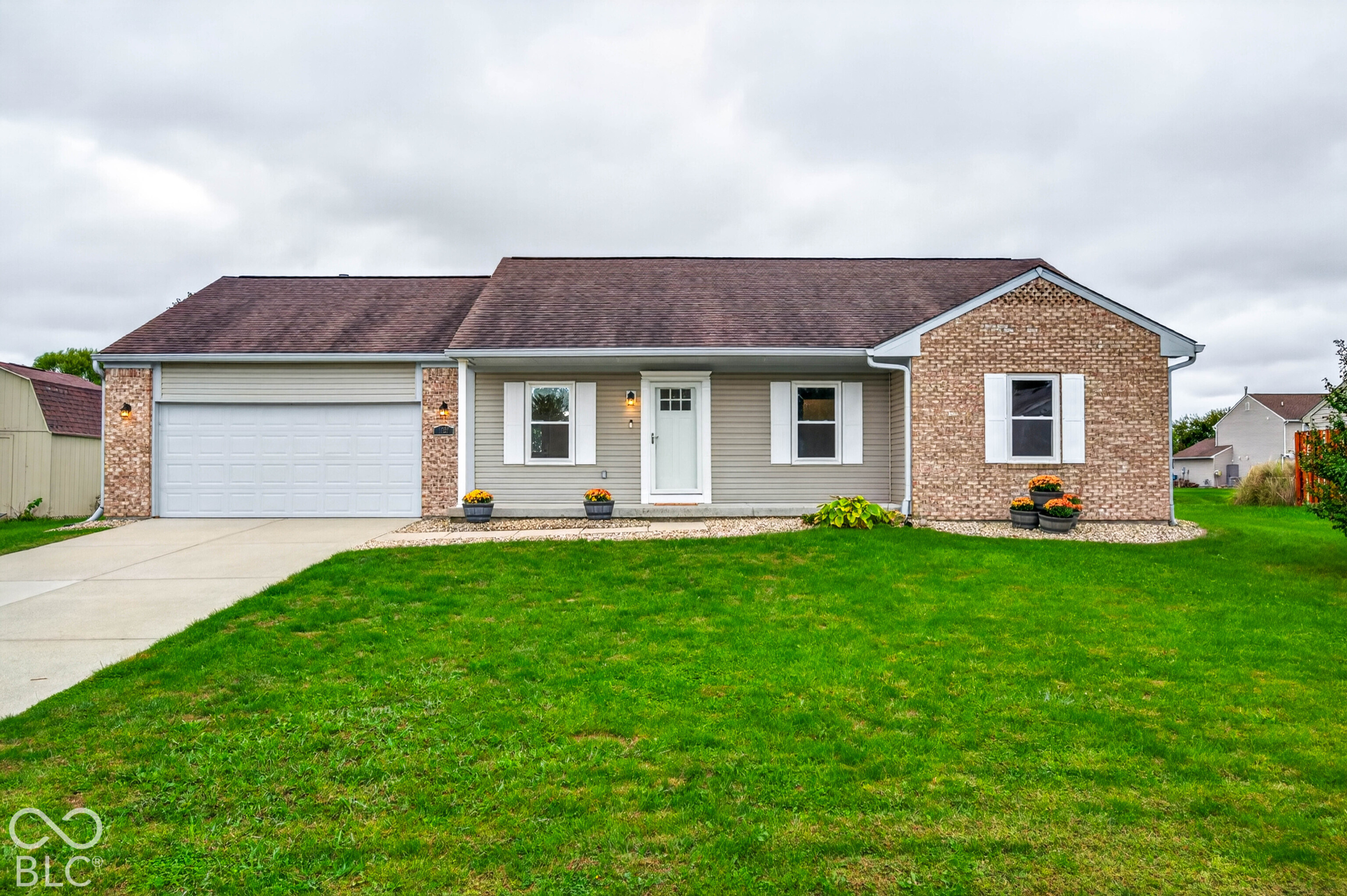 1029 Arabian Way Property Photo 1